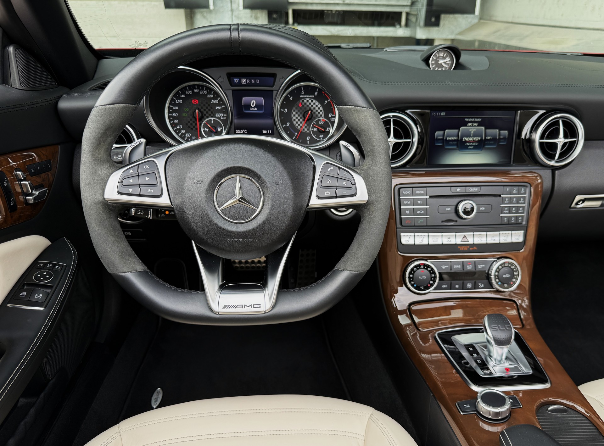 MERCEDES-BENZ SLC 43 AMG 9G-Tronic "DESIGNO" 390PS - *ABSOLUT NEUWERTIG* - *WAHNSINNS-AUSSTATTUNG* - *GRATIS-SERVICE & GARANTIE*-image-23