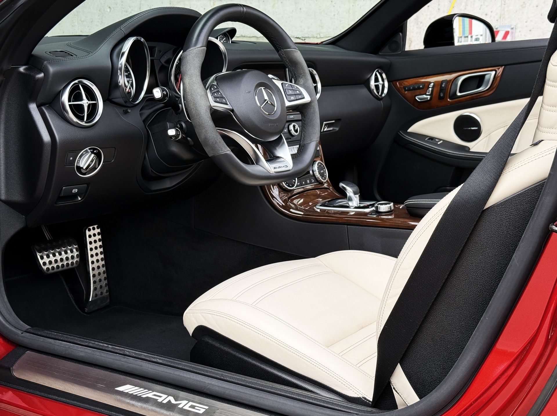 MERCEDES-BENZ SLC 43 AMG 9G-Tronic "DESIGNO" 390PS - *ABSOLUT NEUWERTIG* - *WAHNSINNS-AUSSTATTUNG* - *GRATIS-SERVICE & GARANTIE*-image-17