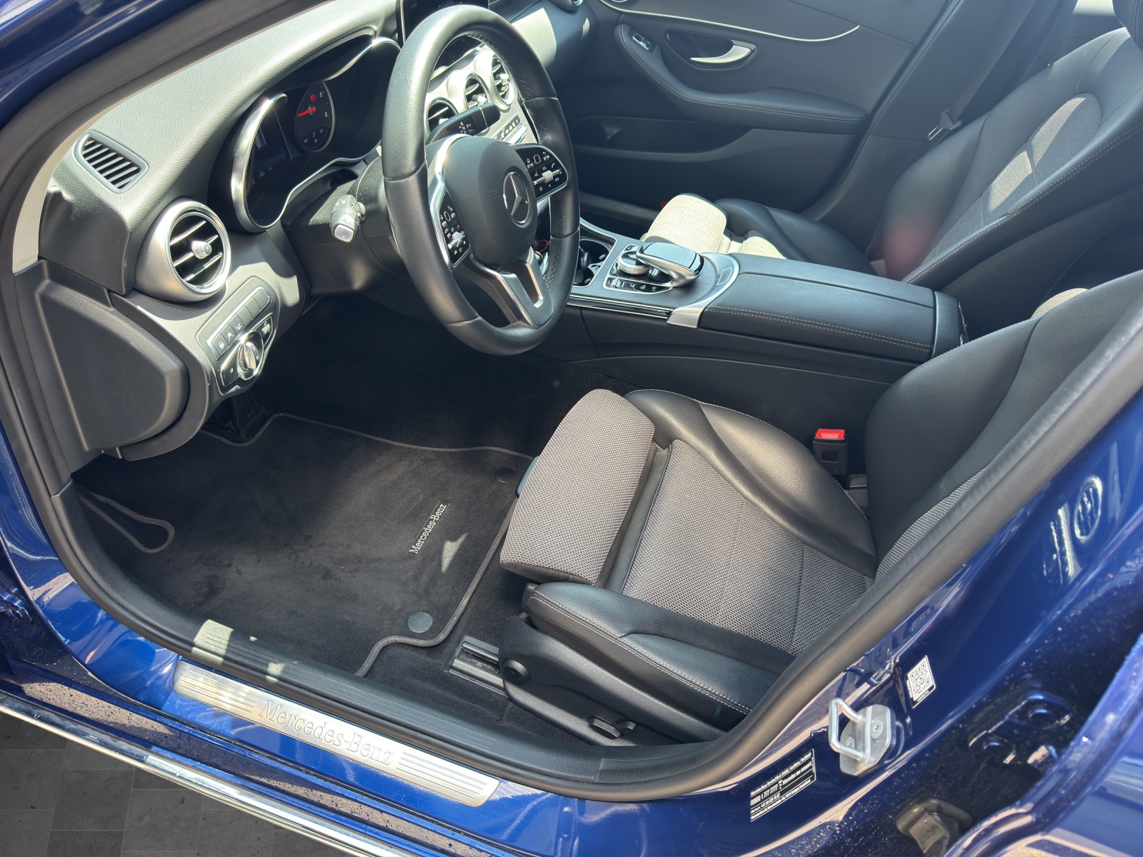 MERCEDES-BENZ C 220 d Swiss Star 4M 9G-Tronic-image-8