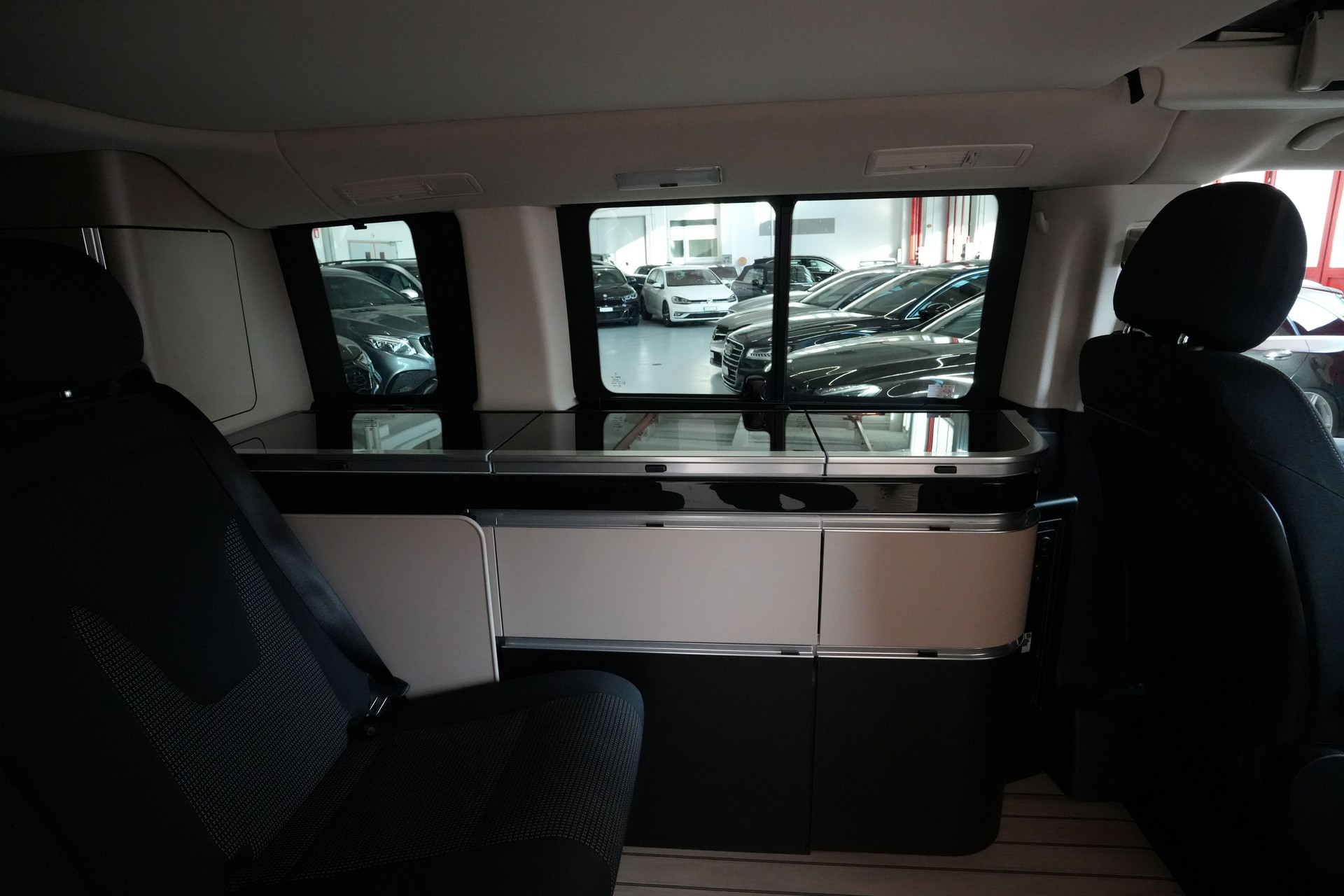 MERCEDES-BENZ Marco Polo 300 d 4M Automat-image-16