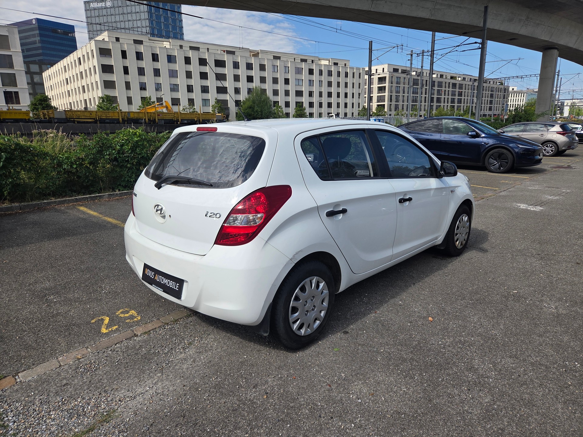 HYUNDAI i20 1.2 Comfort-image-4