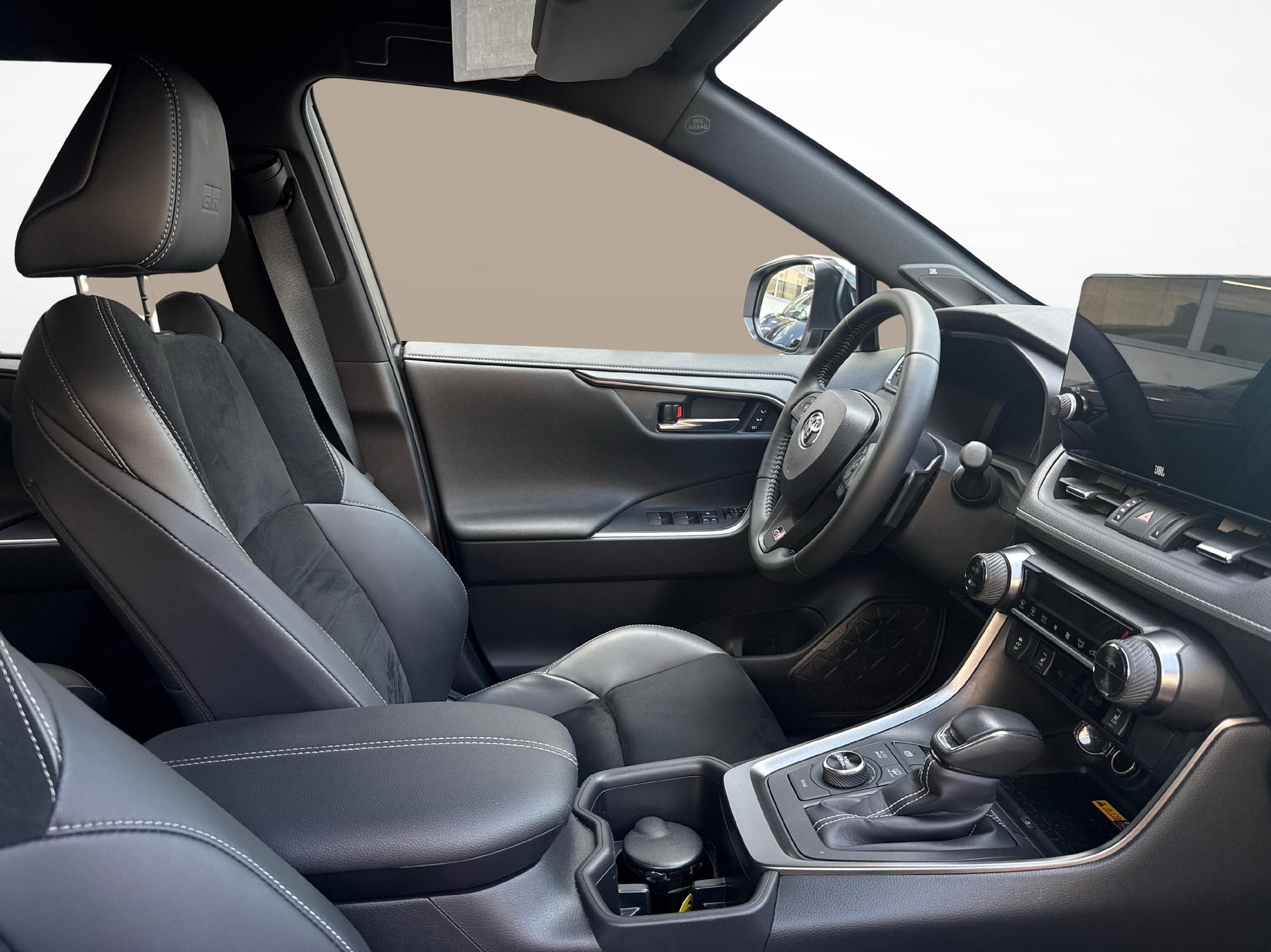 TOYOTA RAV4 2.5 Plug-In-Hybrid GR Sport-image-9