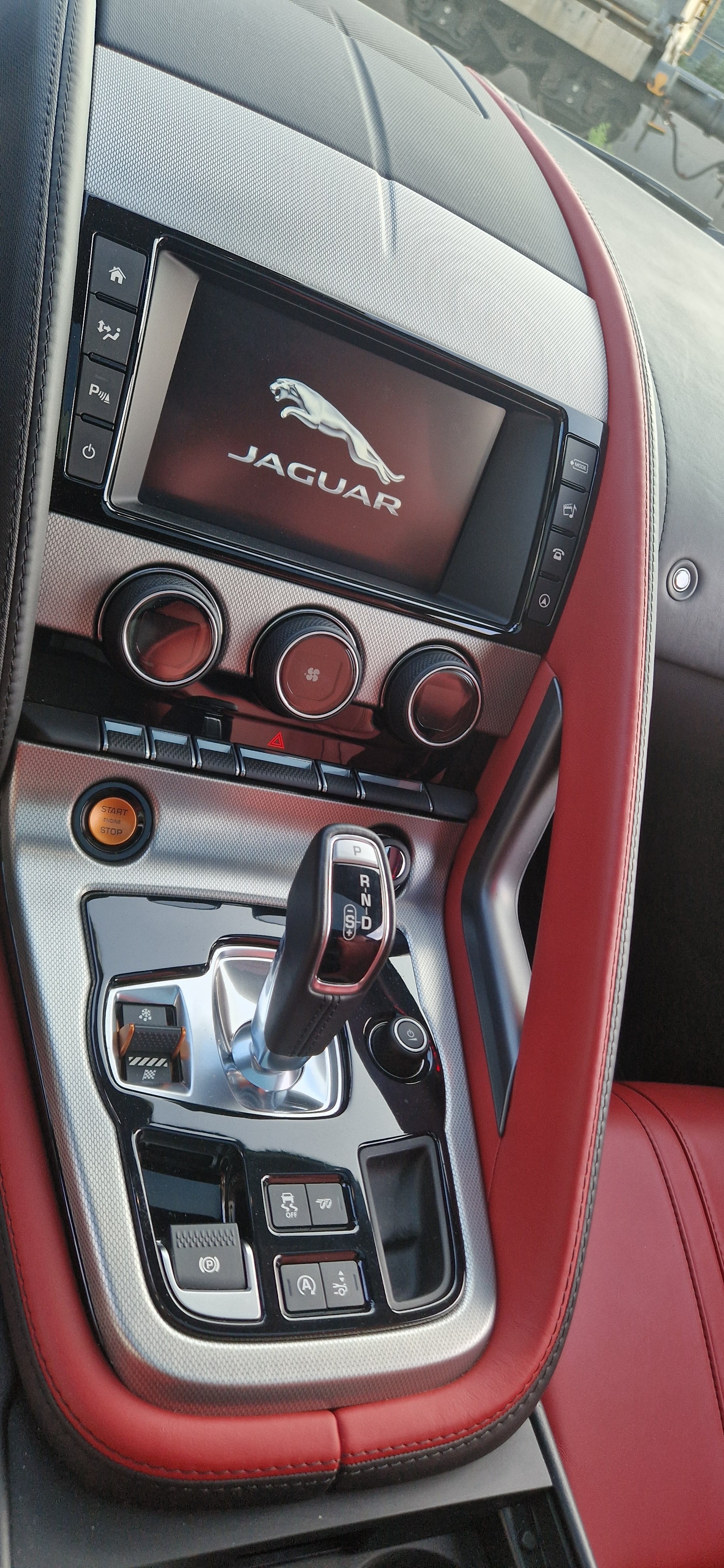 JAGUAR 3.0 V6 S AWD-image-5