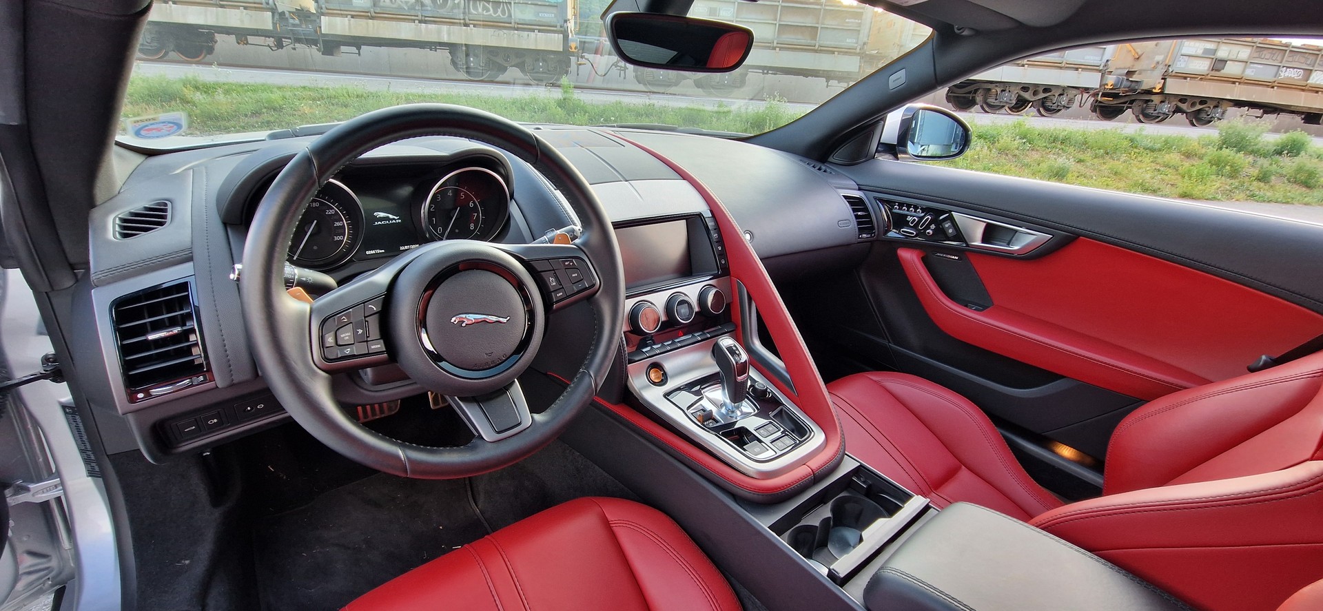JAGUAR 3.0 V6 S AWD-image-4