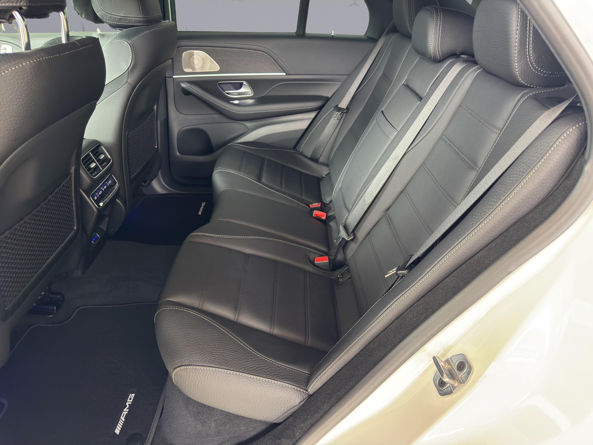 MERCEDES-BENZ GLE 450 d AMG Line 4matic-image-9