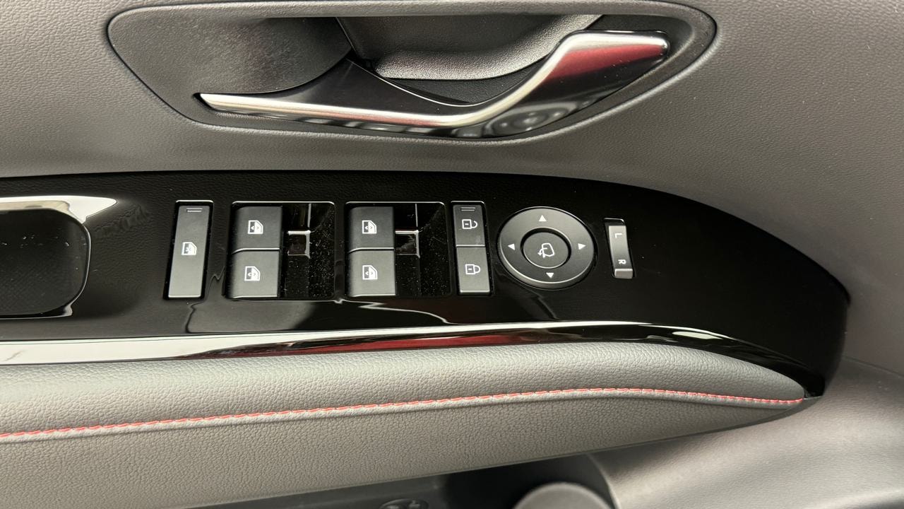 HYUNDAI Tucson 1.6 TGDI PHEV N-Line 4WD-image-8