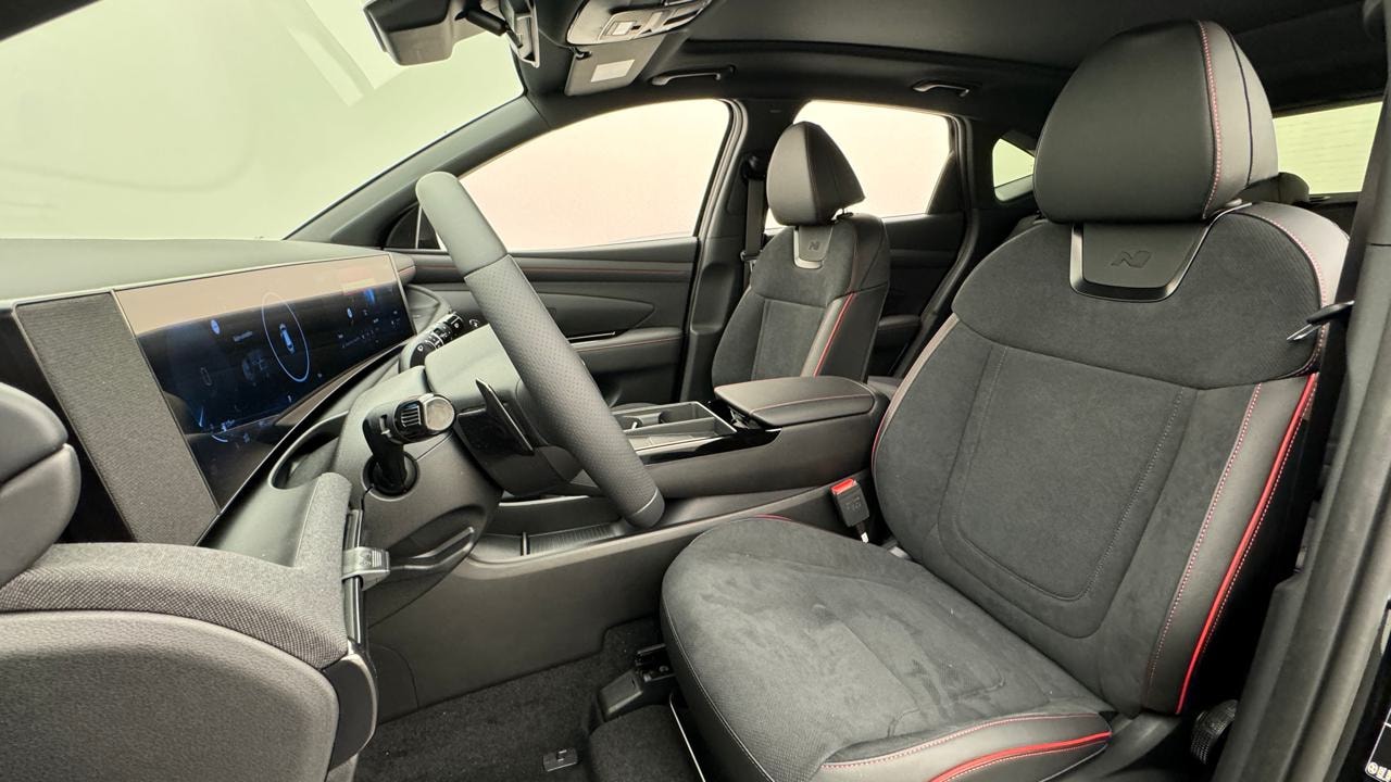 HYUNDAI Tucson 1.6 TGDI PHEV N-Line 4WD-image-4