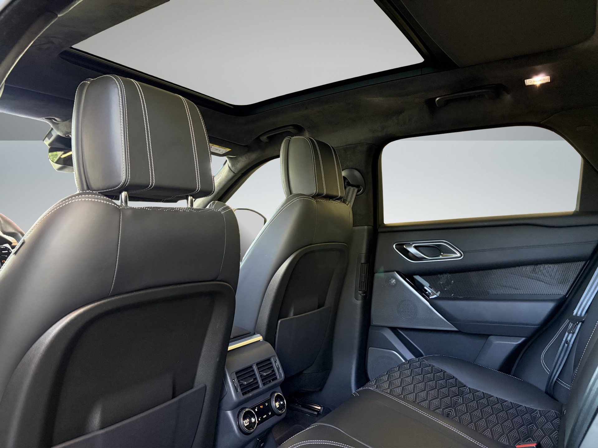 LAND ROVER Range Rover Velar SV Autobiography Dyn. Edition A.-image-16