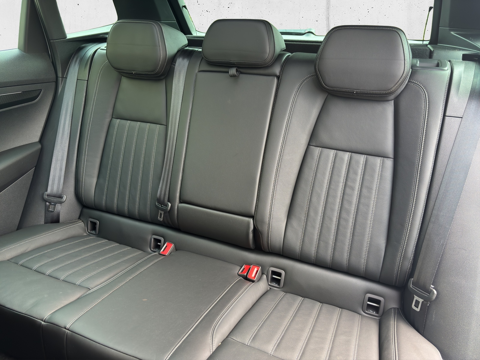 SKODA New Karoq 2.0 TSI SportLine 4x4 DSG mit Leder, Panorama Schiebedach & Standheizung-image-29