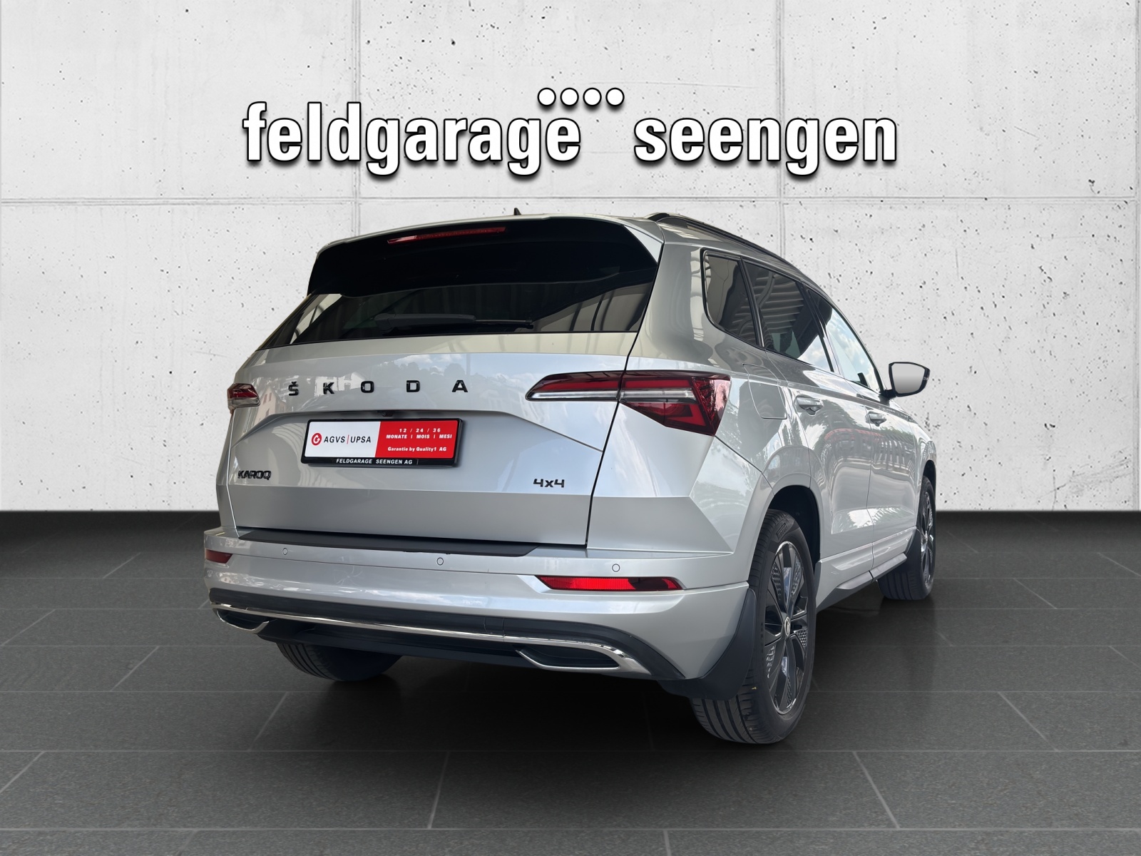 SKODA New Karoq 2.0 TSI SportLine 4x4 DSG mit Leder, Panorama Schiebedach & Standheizung-image-4