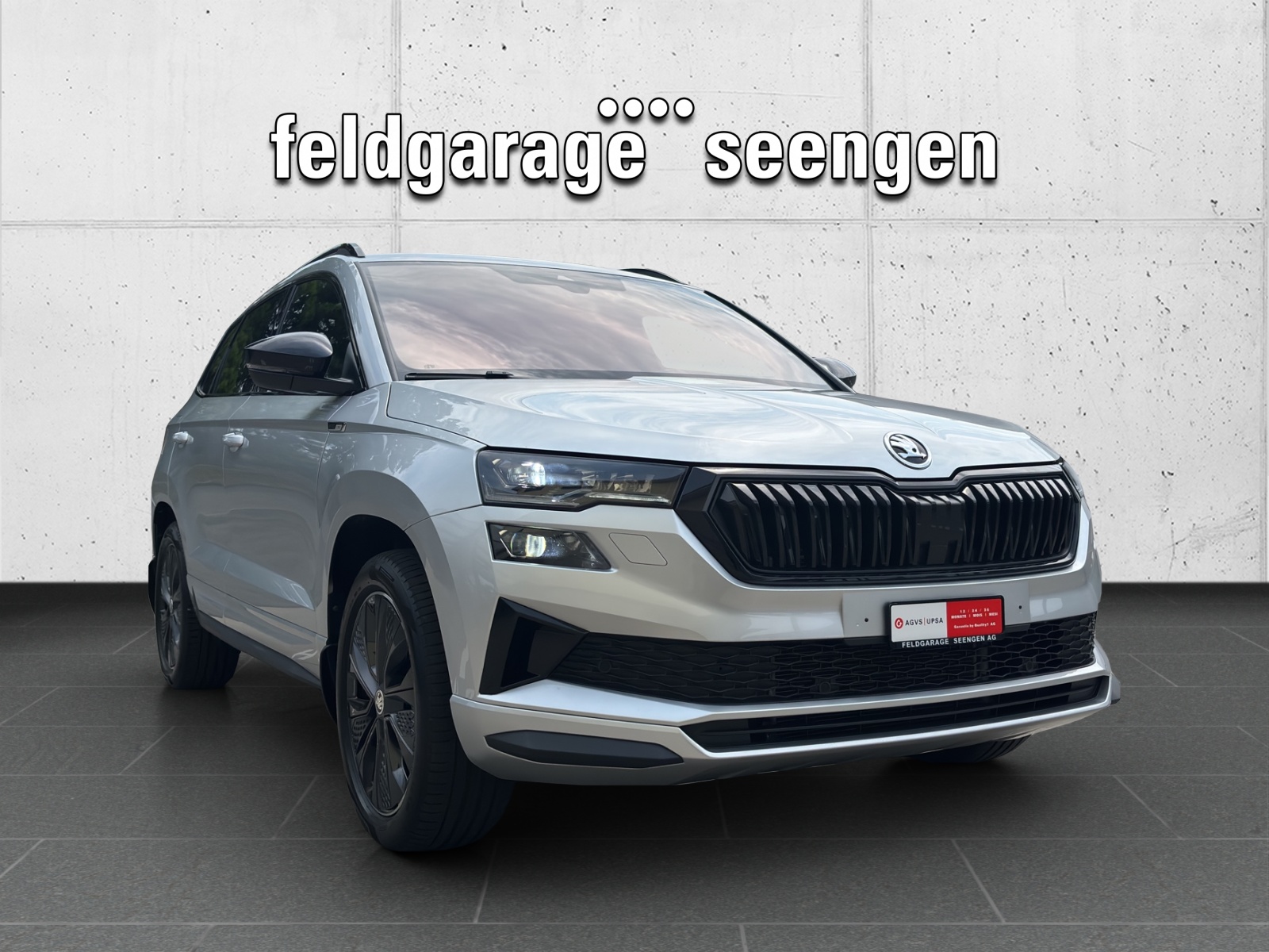 SKODA New Karoq 2.0 TSI SportLine 4x4 DSG mit Leder, Panorama Schiebedach & Standheizung-showroom-element-2