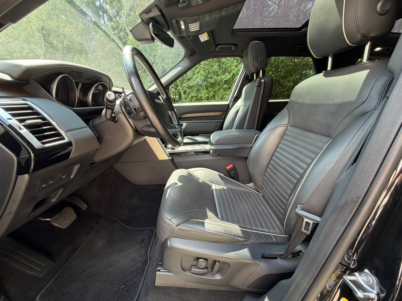 LAND ROVER Discovery 3.0 TD6 HSE Automatic-image-10