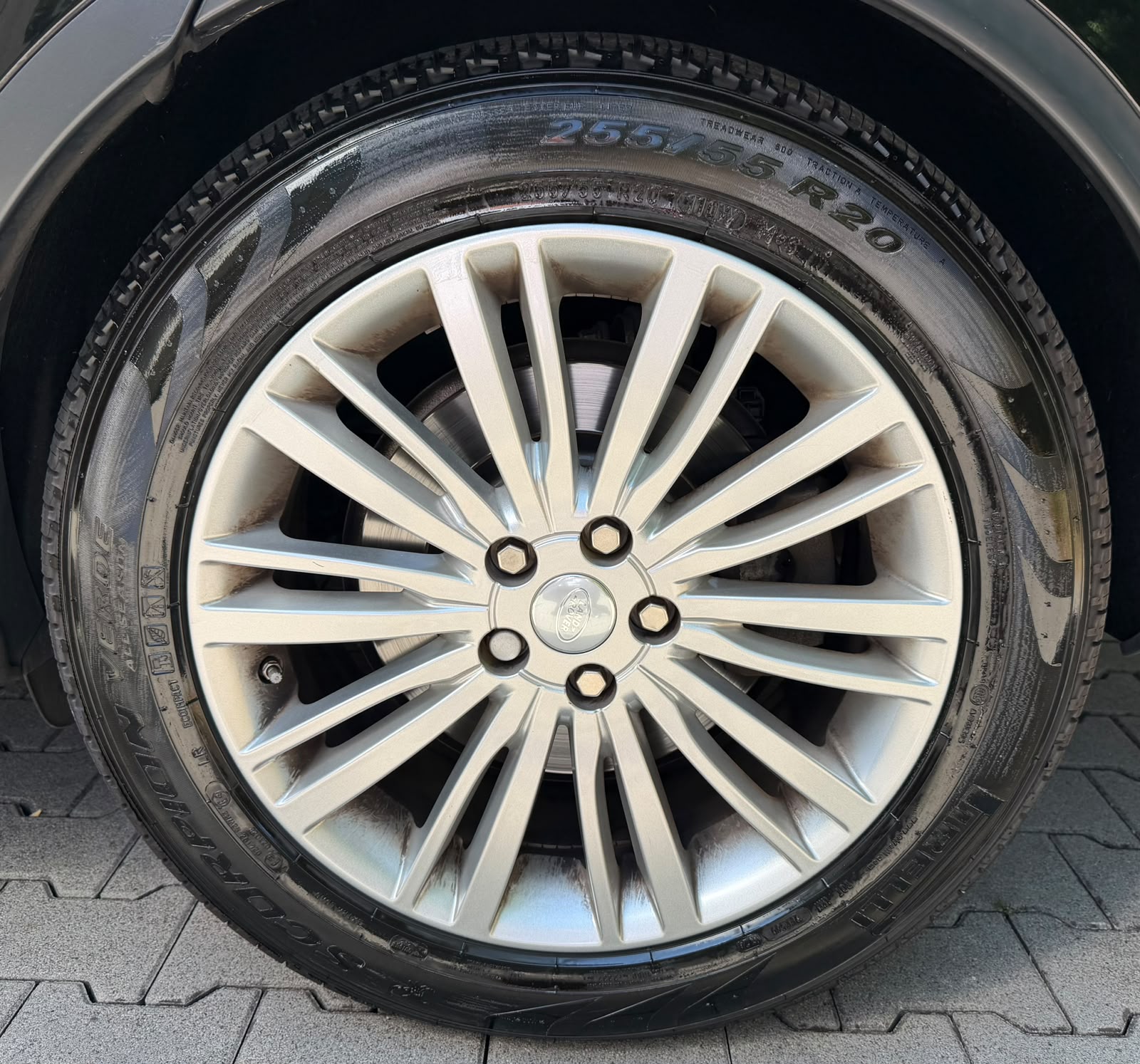 LAND ROVER Discovery 3.0 TD6 HSE Automatic-image-9