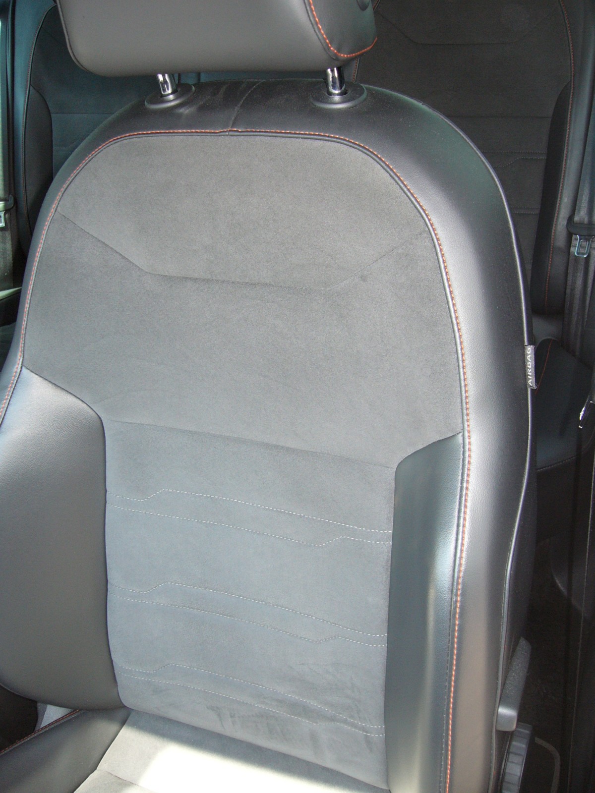 SEAT Ateca 2.0 TSI FR 4Drive DSG-image-21