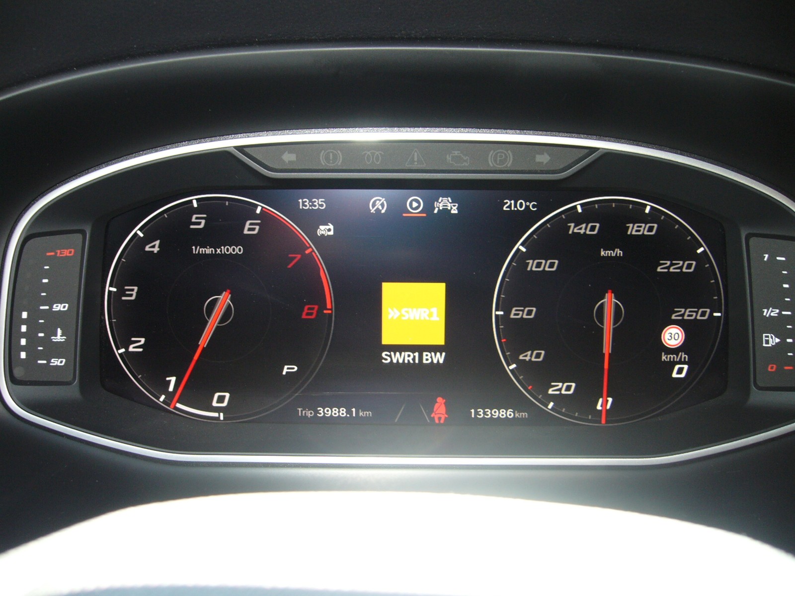 SEAT Ateca 2.0 TSI FR 4Drive DSG-image-14