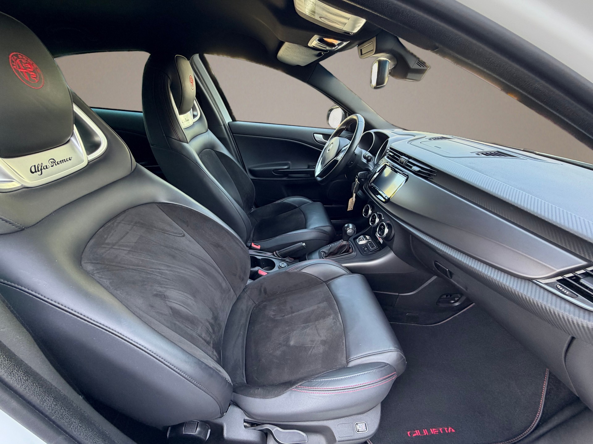 ALFA ROMEO Giulietta 1750 TBi Veloce S TCT-image-9