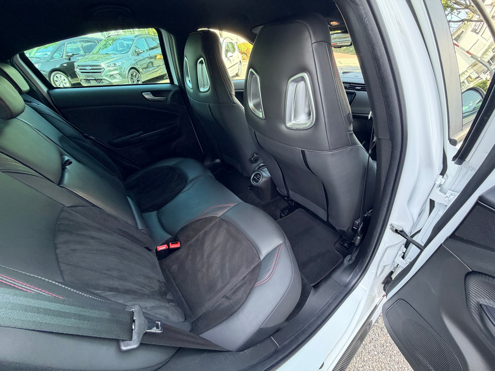 ALFA ROMEO Giulietta 1750 TBi Veloce S TCT-image-13