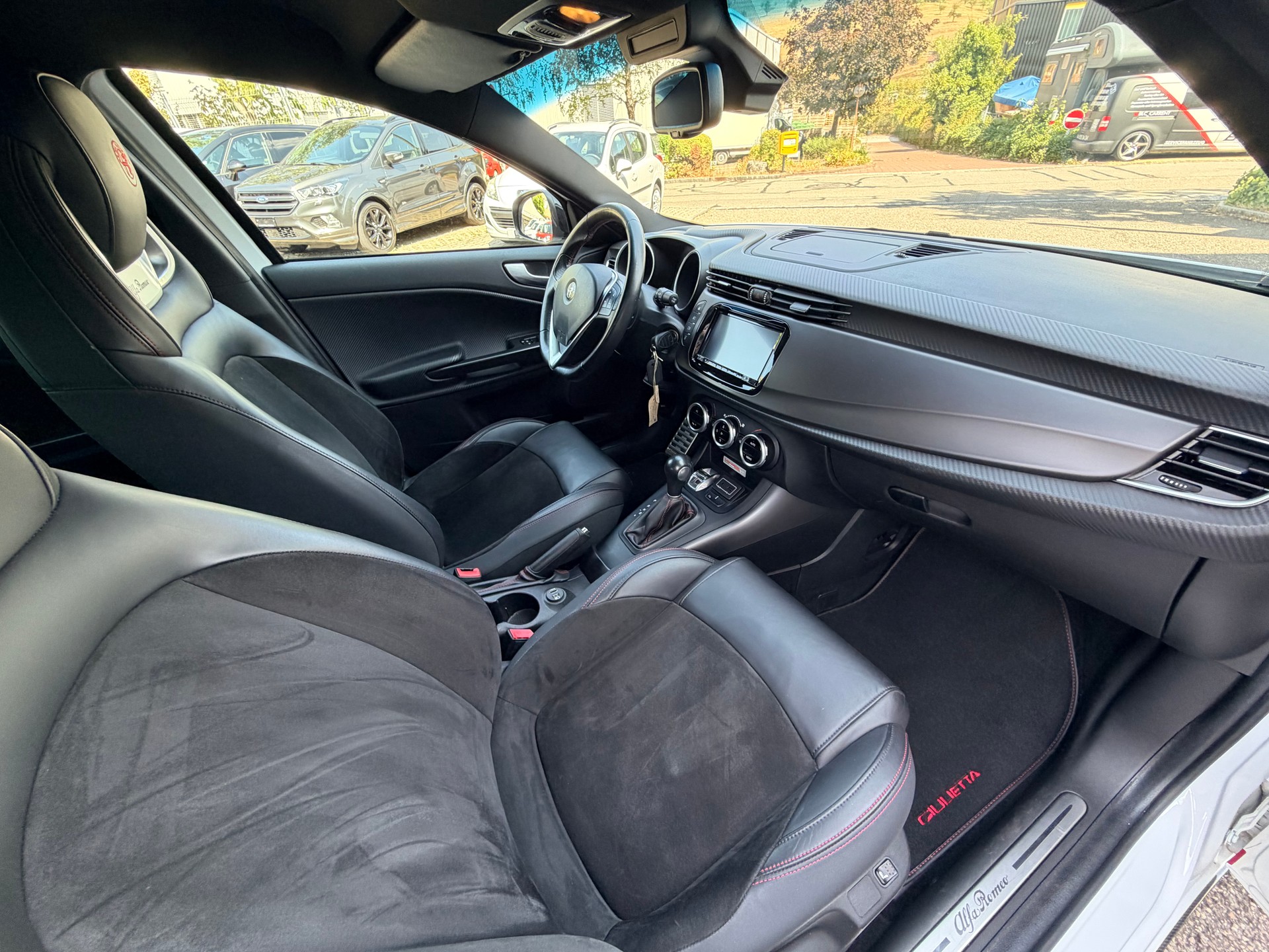 ALFA ROMEO Giulietta 1750 TBi Veloce S TCT-image-10