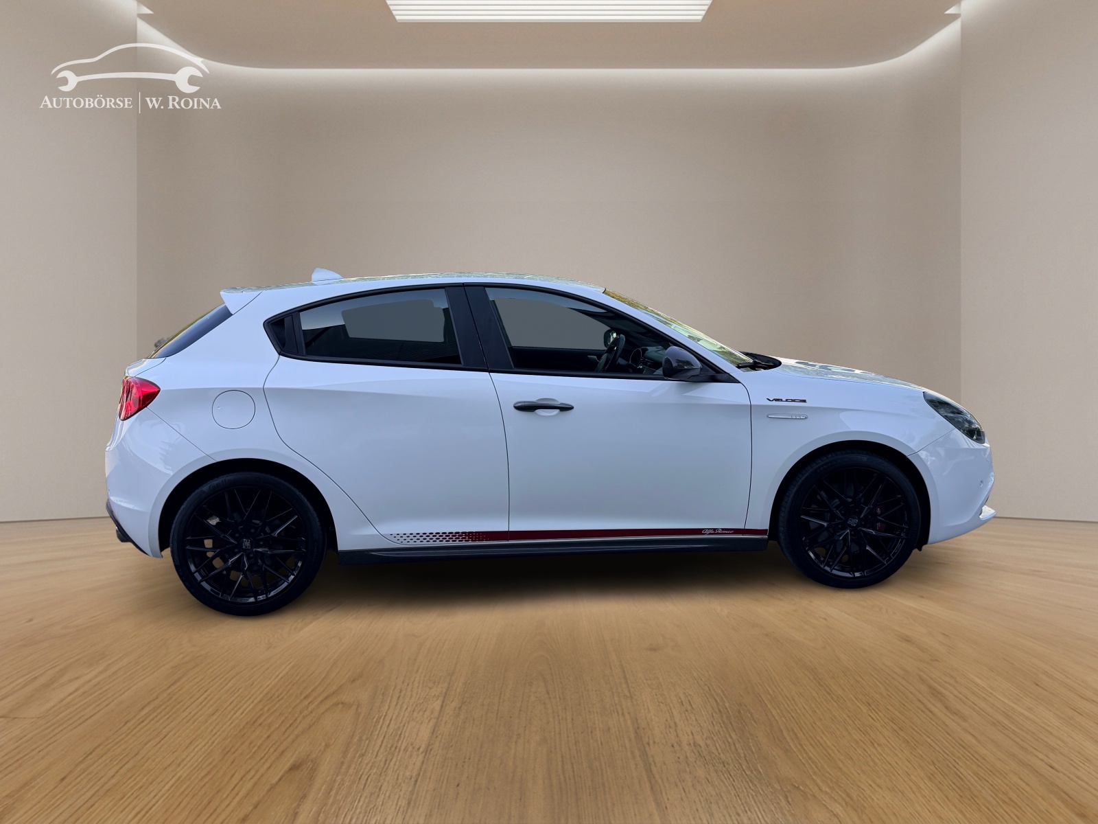 ALFA ROMEO Giulietta 1750 TBi Veloce S TCT-image-1