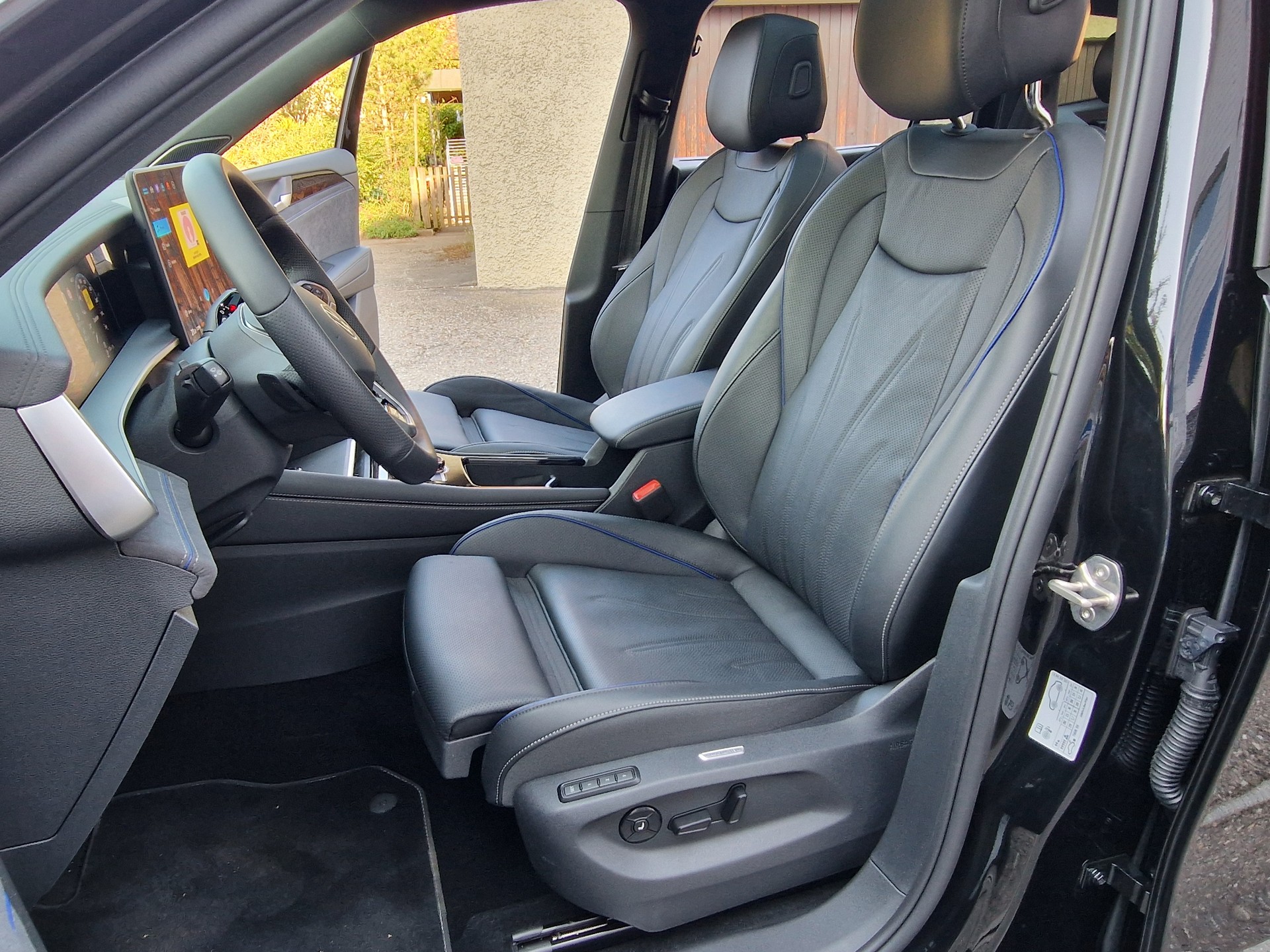 VW Tayron 2.0 TSI R-Line Plus DSG 4Motion mit 5 Jahre 100tkm VW Werksgarantie-image-12
