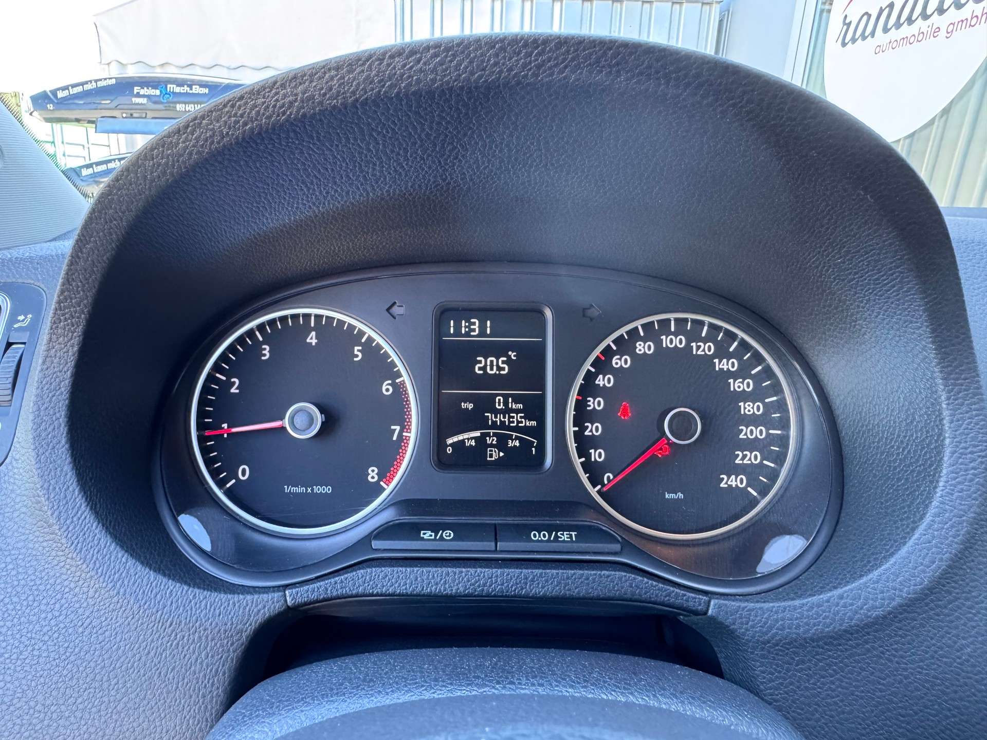 VW Polo 1.2 12V Trendline+Klimaanlage+Radio/CD+El.Fensterheber+ZV mit Fernbedienung+5-Türig+Frisch ab MFK / Service+-image-15
