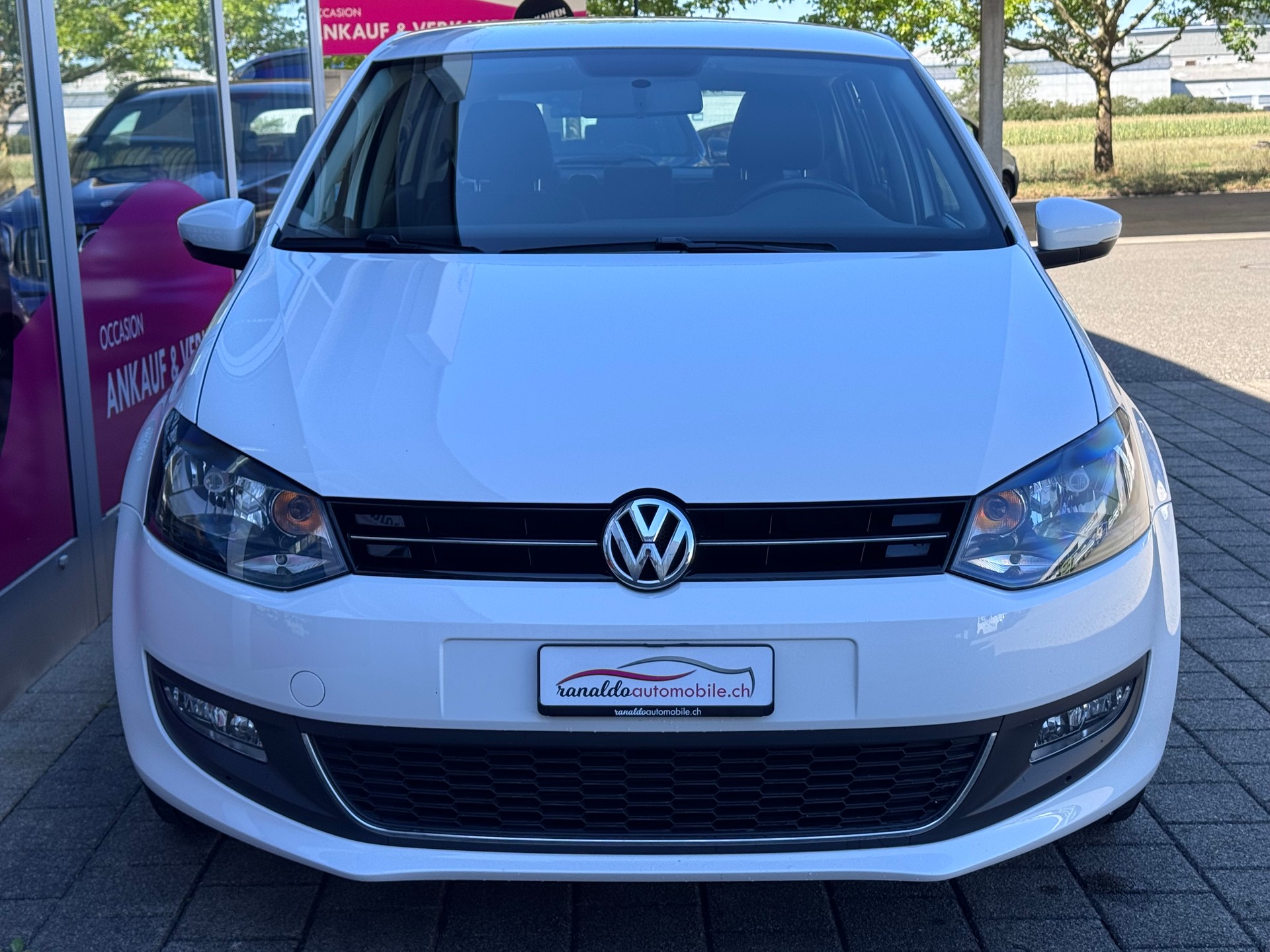 VW Polo 1.2 12V Trendline+Klimaanlage+Radio/CD+El.Fensterheber+ZV mit Fernbedienung+5-Türig+Frisch ab MFK / Service+-showroom-element-3