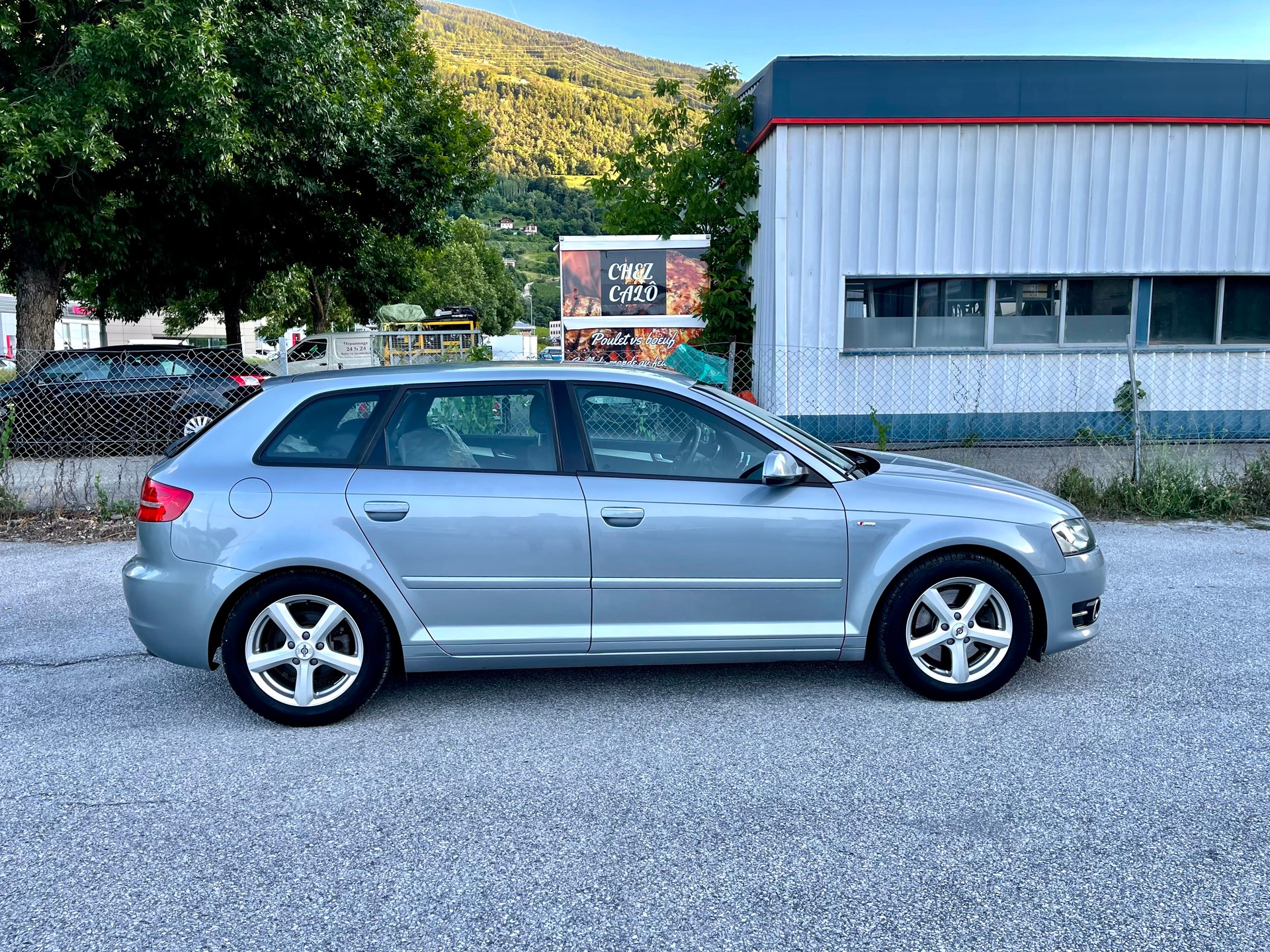 AUDI A3 Sportback 2.0 TFSI Ambition S-tronic-image-7