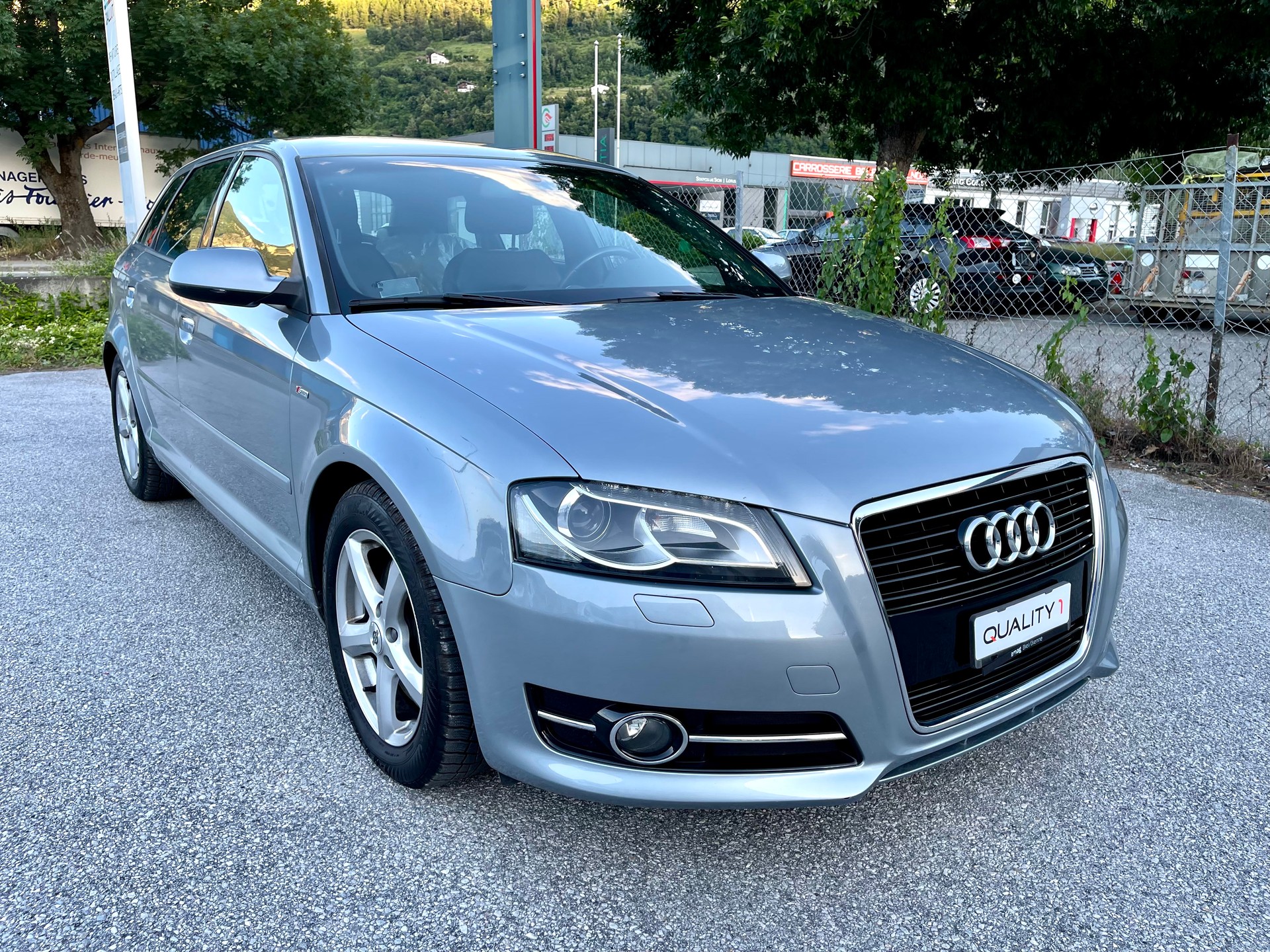 AUDI A3 Sportback 2.0 TFSI Ambition S-tronic-image-0