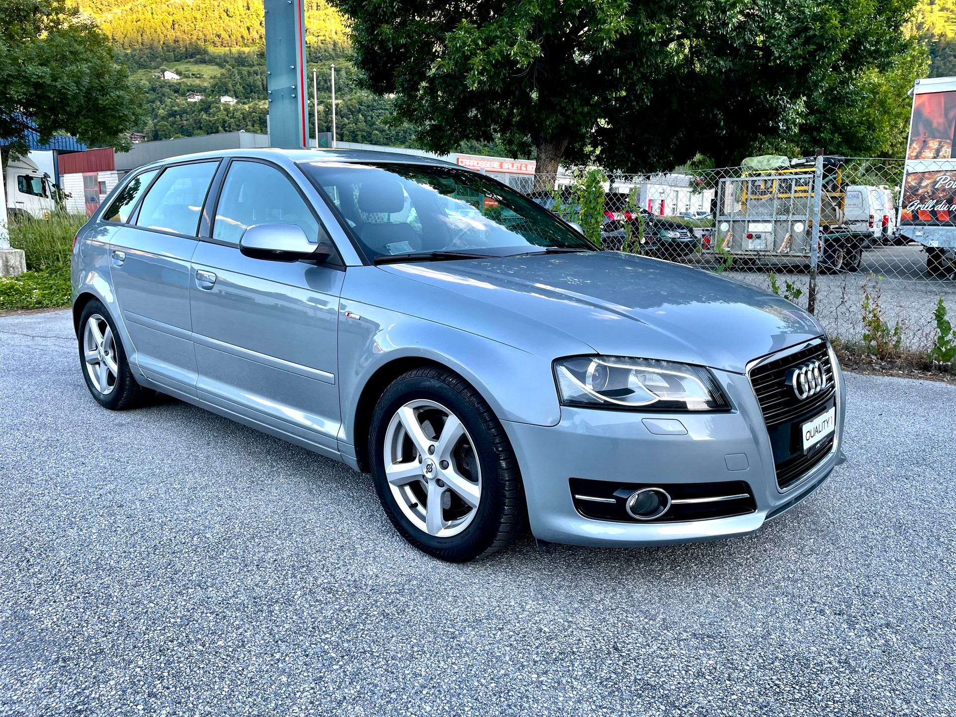 AUDI A3 Sportback 2.0 TFSI Ambition S-tronic-image-24