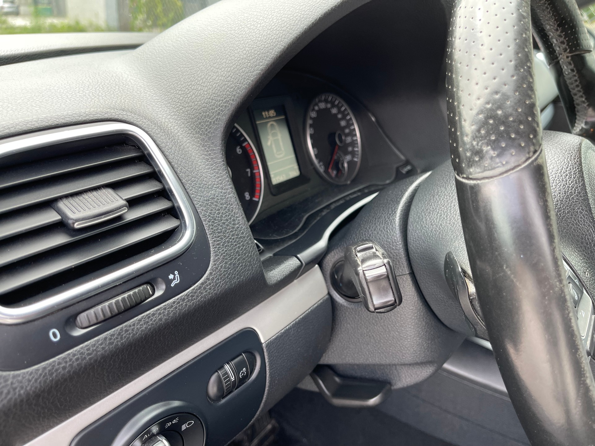 AUDI A3 Sportback 2.0 TFSI Ambition S-tronic-image-21