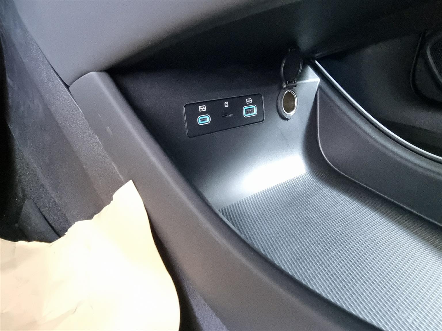 BYD Seal 82,2 kWh Excellence AWD-image-15