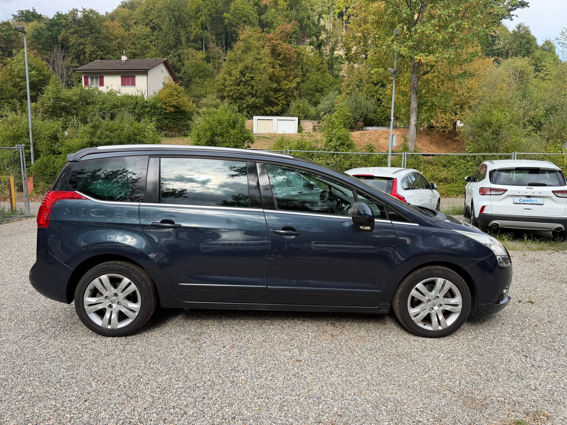 PEUGEOT 5008 2.0 HDI Active-image-3