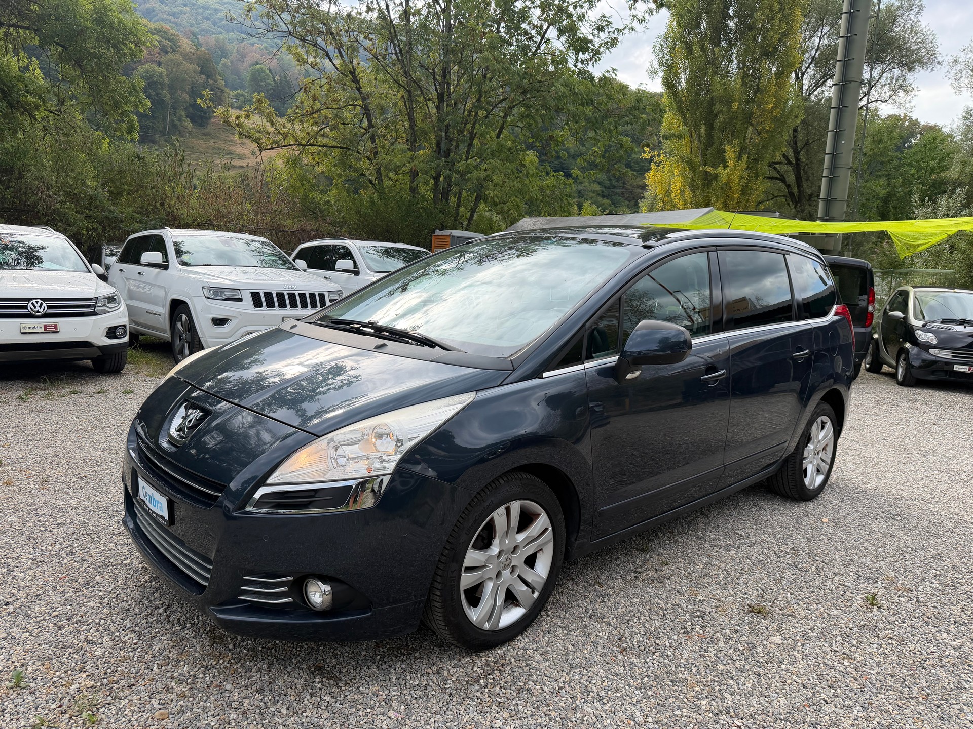 PEUGEOT 5008 2.0 HDI Active-image-2
