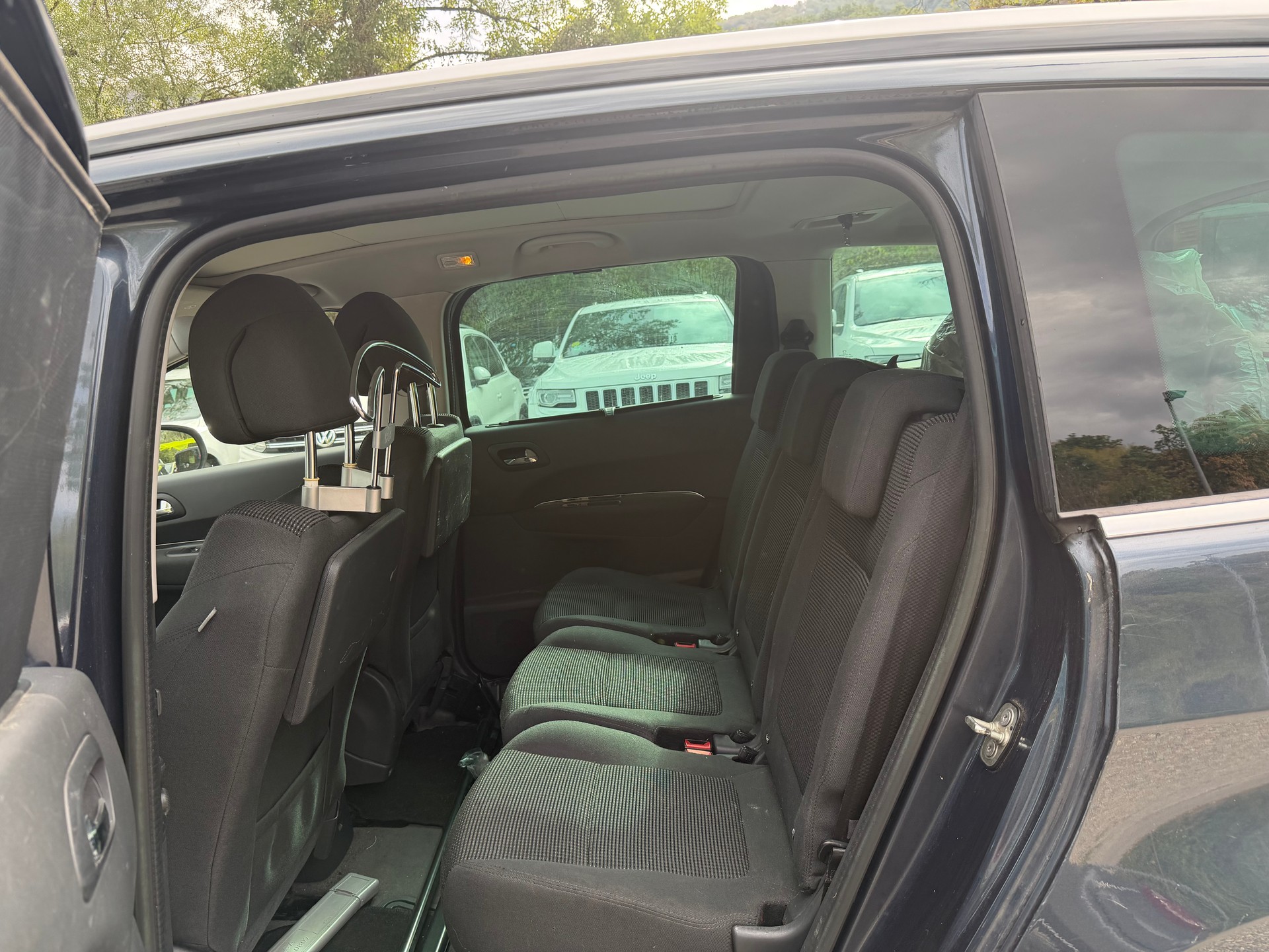PEUGEOT 5008 2.0 HDI Active-image-10