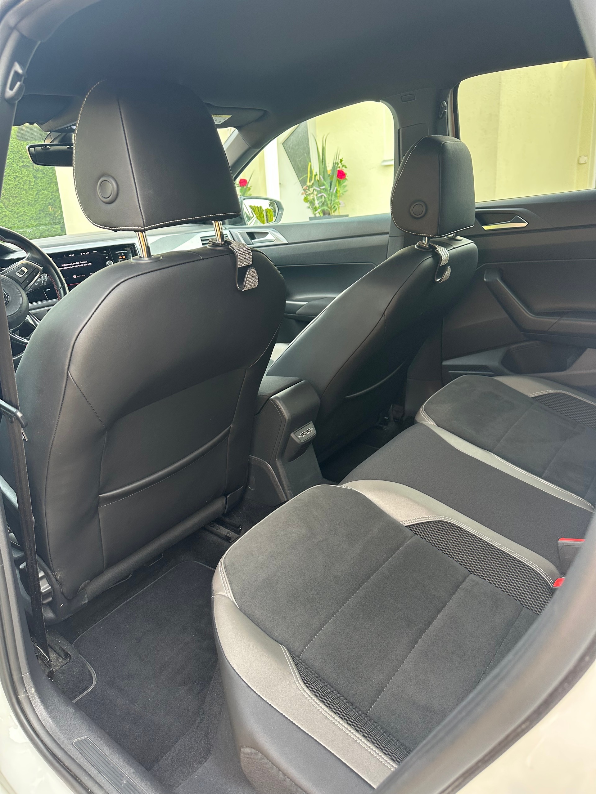 VW 2.0 TSI GTI DSG-image-5