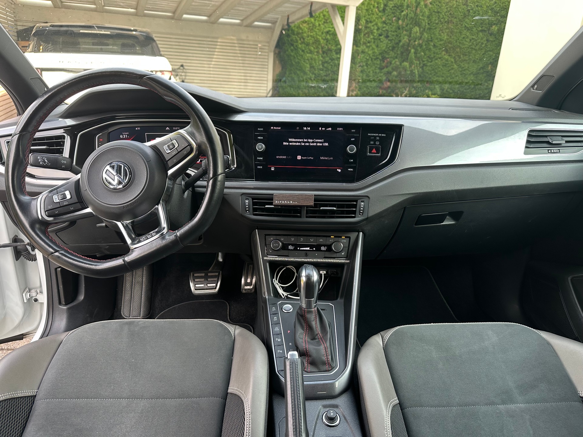 VW 2.0 TSI GTI DSG-image-4