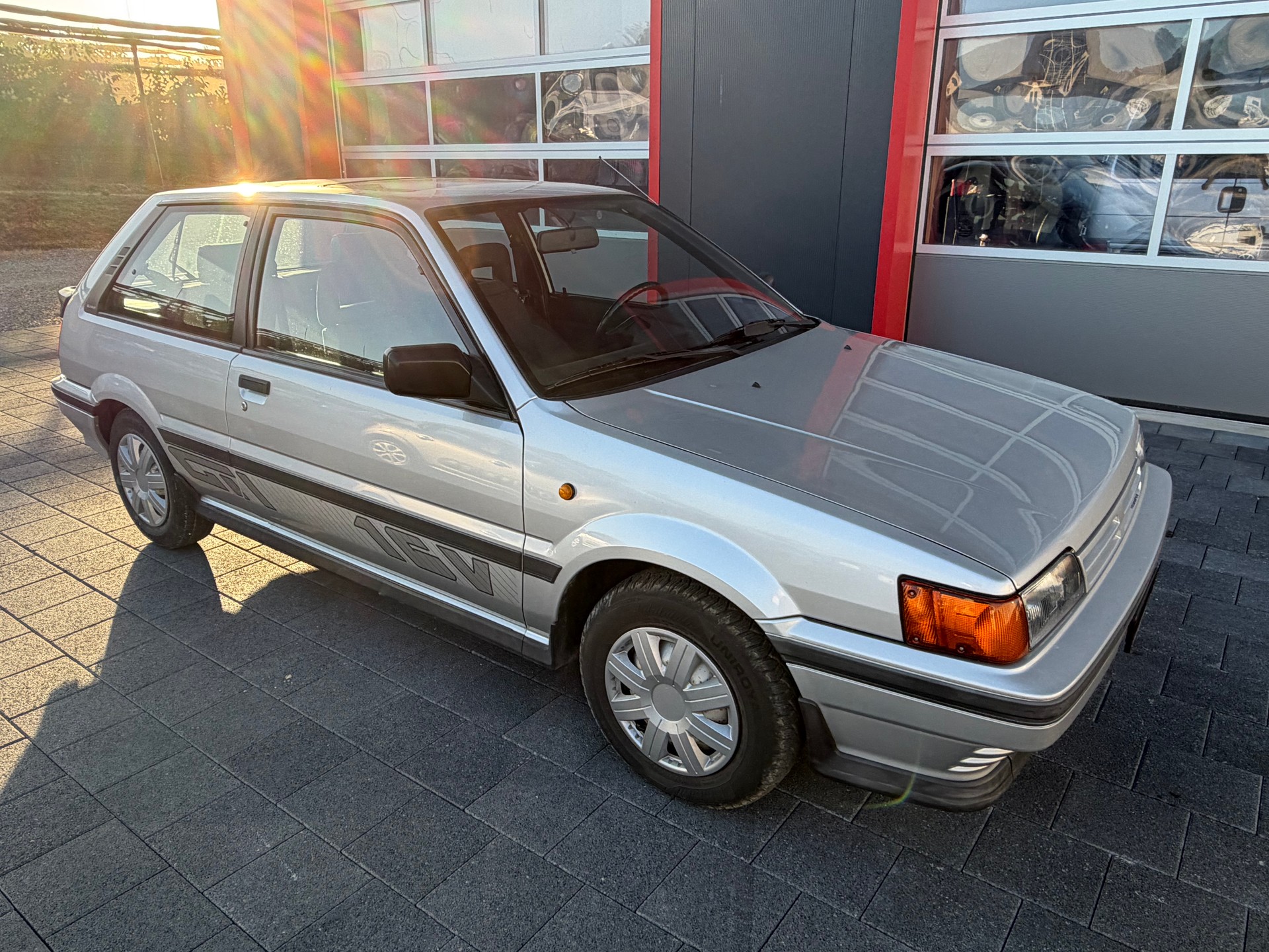 NISSAN Sunny 1.6 GTI 16V-image-1