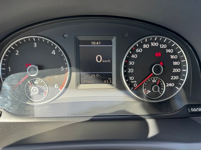 VW TOURAN-image-5