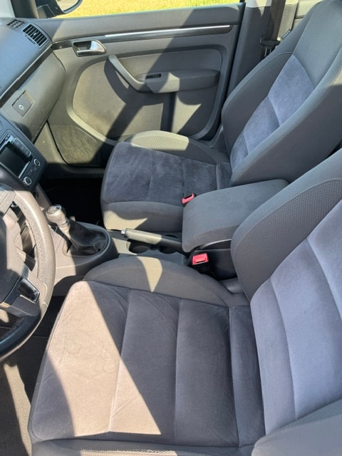VW TOURAN-image-2