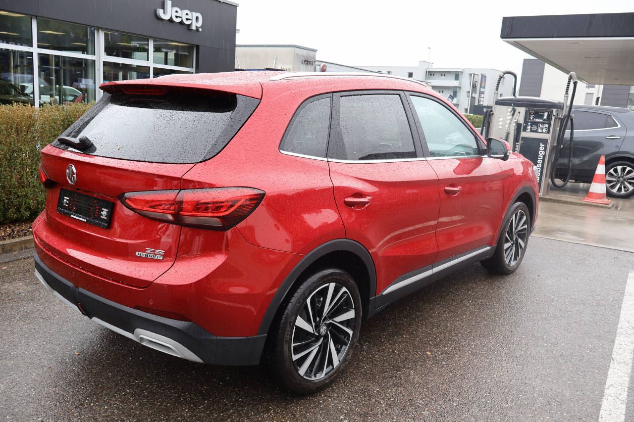 MG ZS 1.5 Hybrid+ Luxury-image-2
