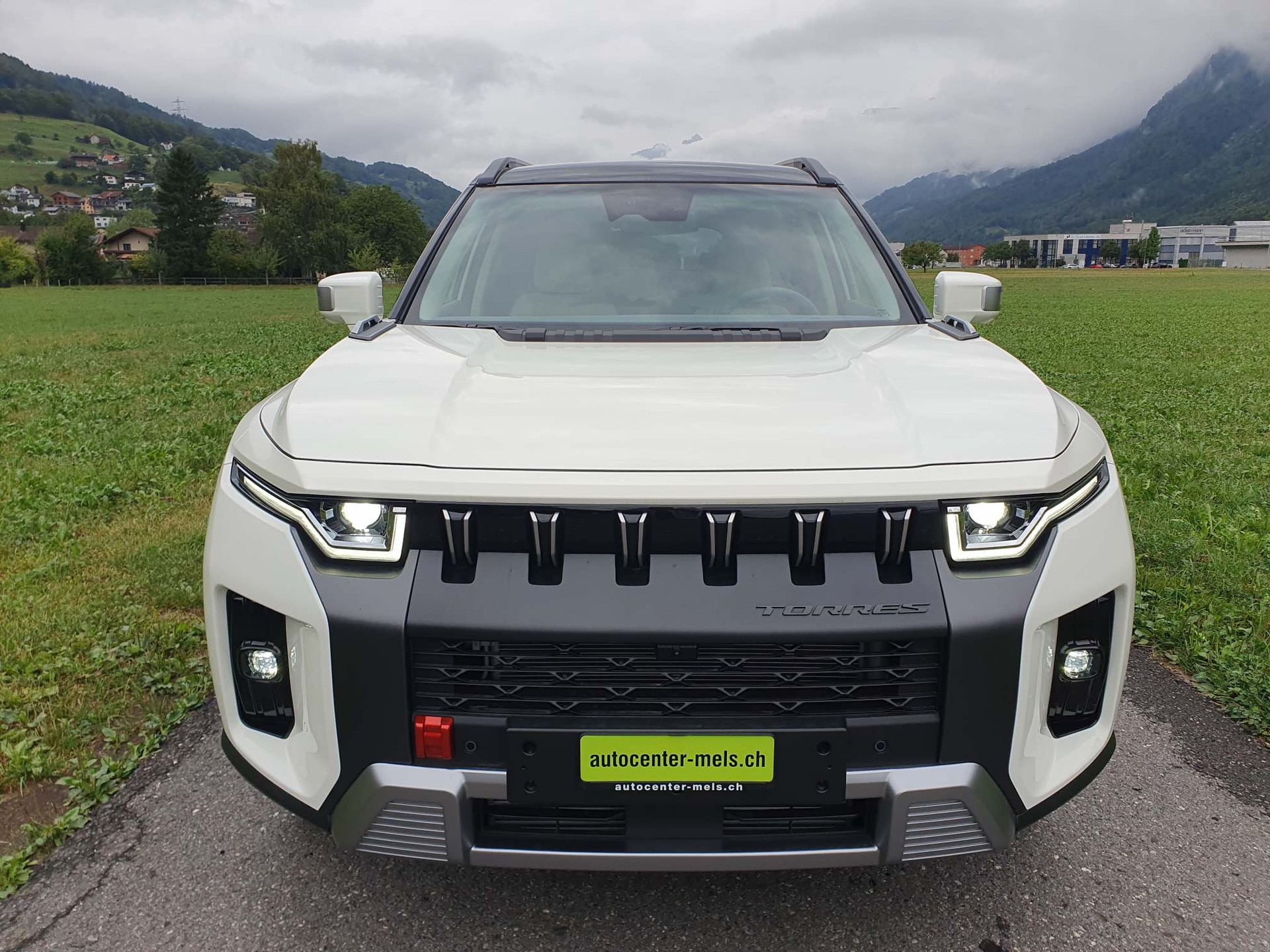 KGM-SsangYong Torres 1.5 Turbo Executive 4WD M27-image-2
