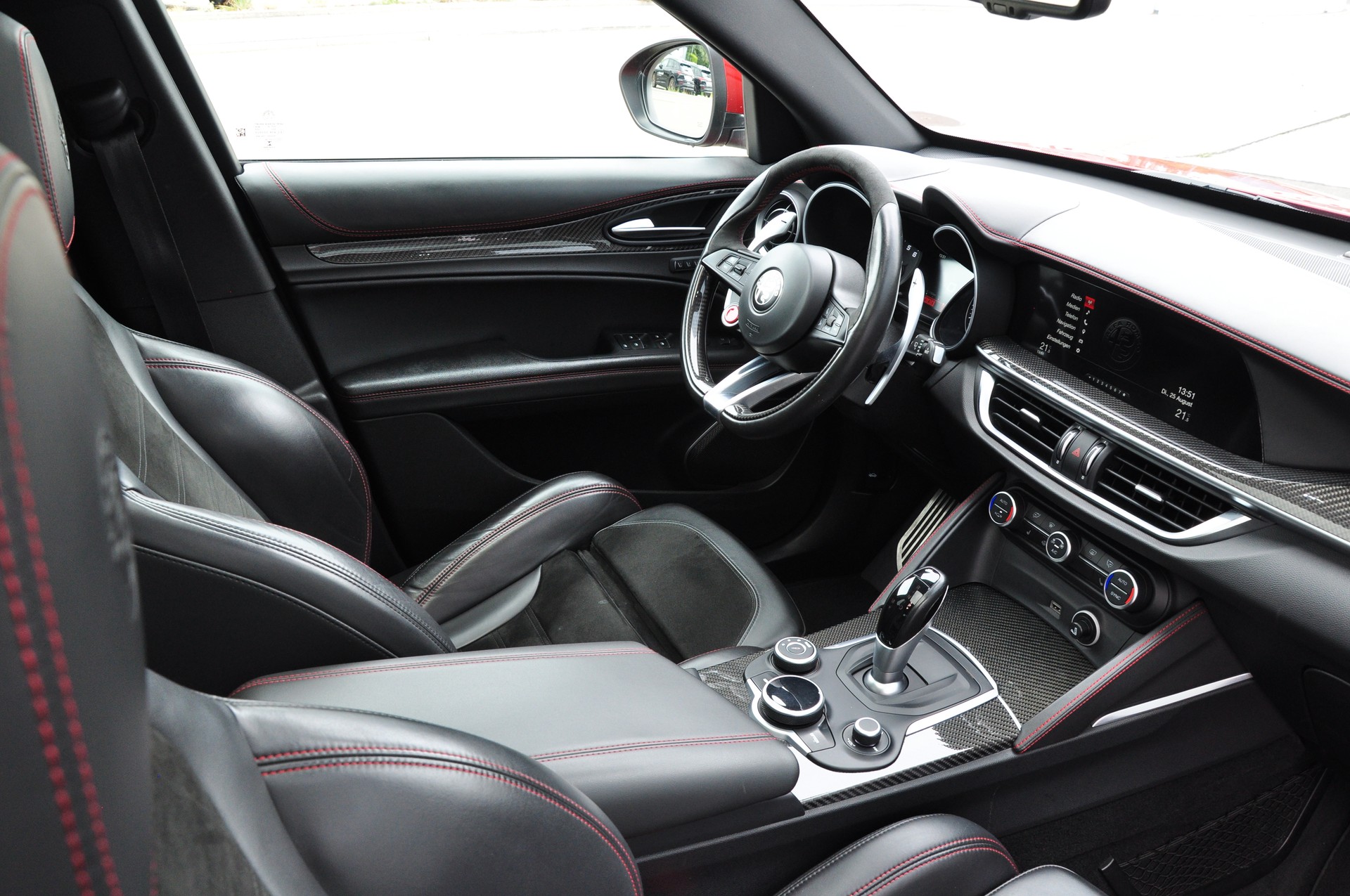 ALFA ROMEO Stelvio 2.9 V6 Quadrifoglio Q4 Automatic-image-13