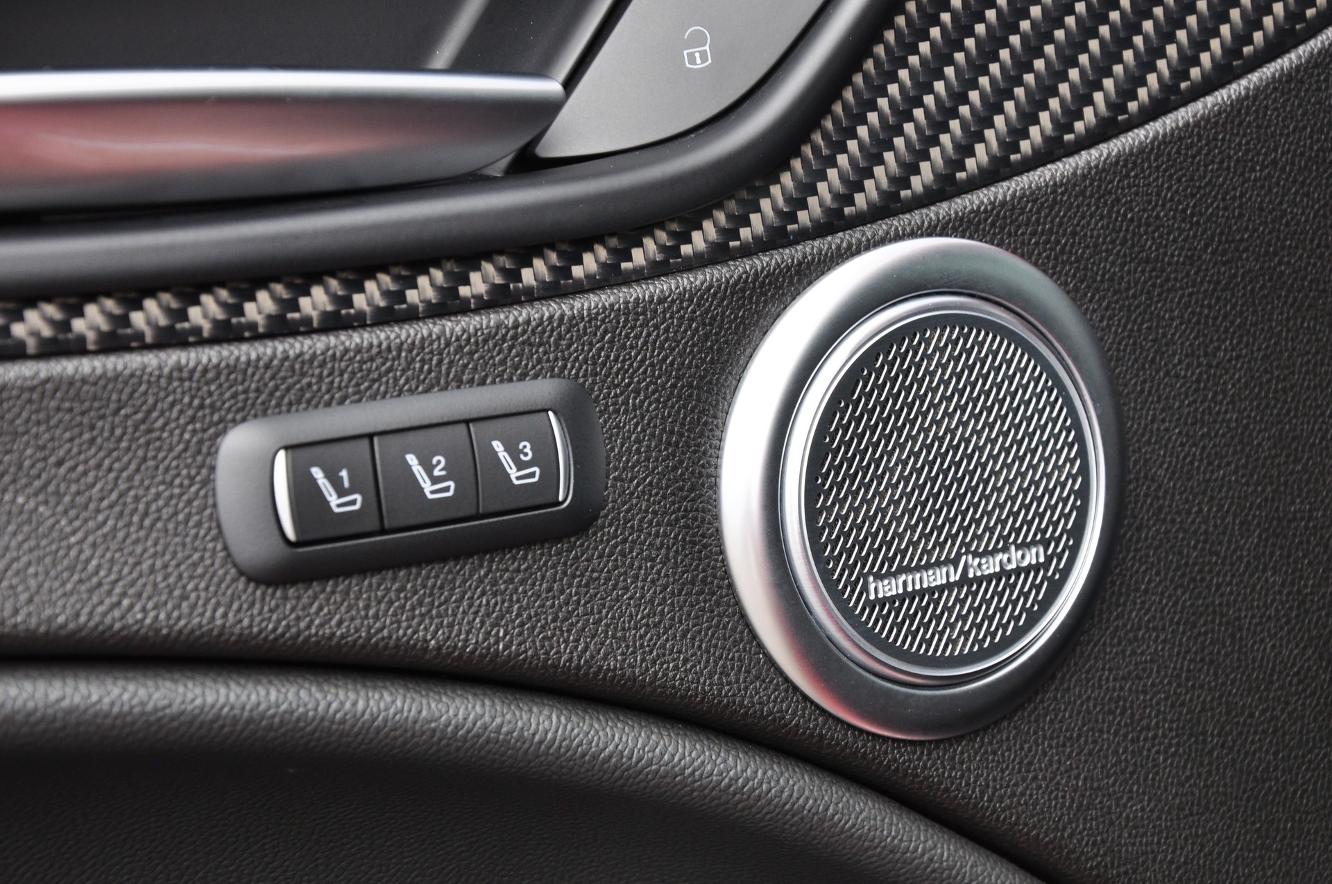 ALFA ROMEO Stelvio 2.9 V6 Quadrifoglio Q4 Automatic-image-18