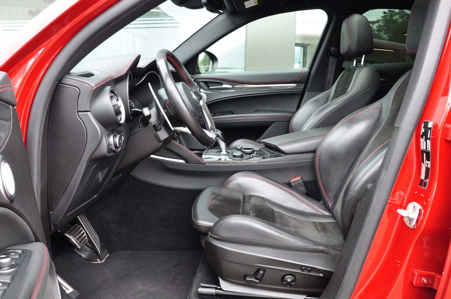 ALFA ROMEO Stelvio 2.9 V6 Quadrifoglio Q4 Automatic-image-17