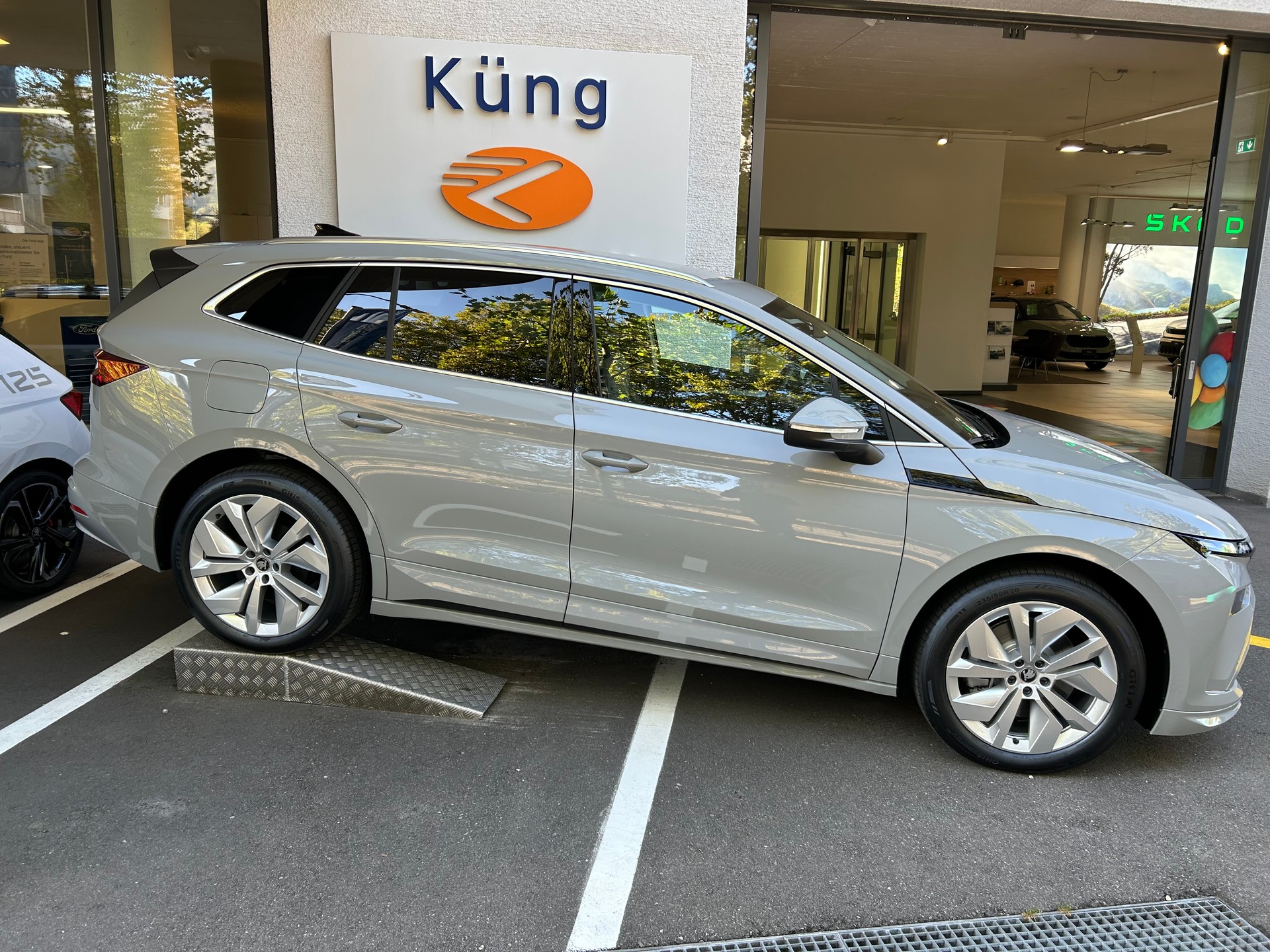 SKODA Enyaq 85x Dynamic 4x4-image-1