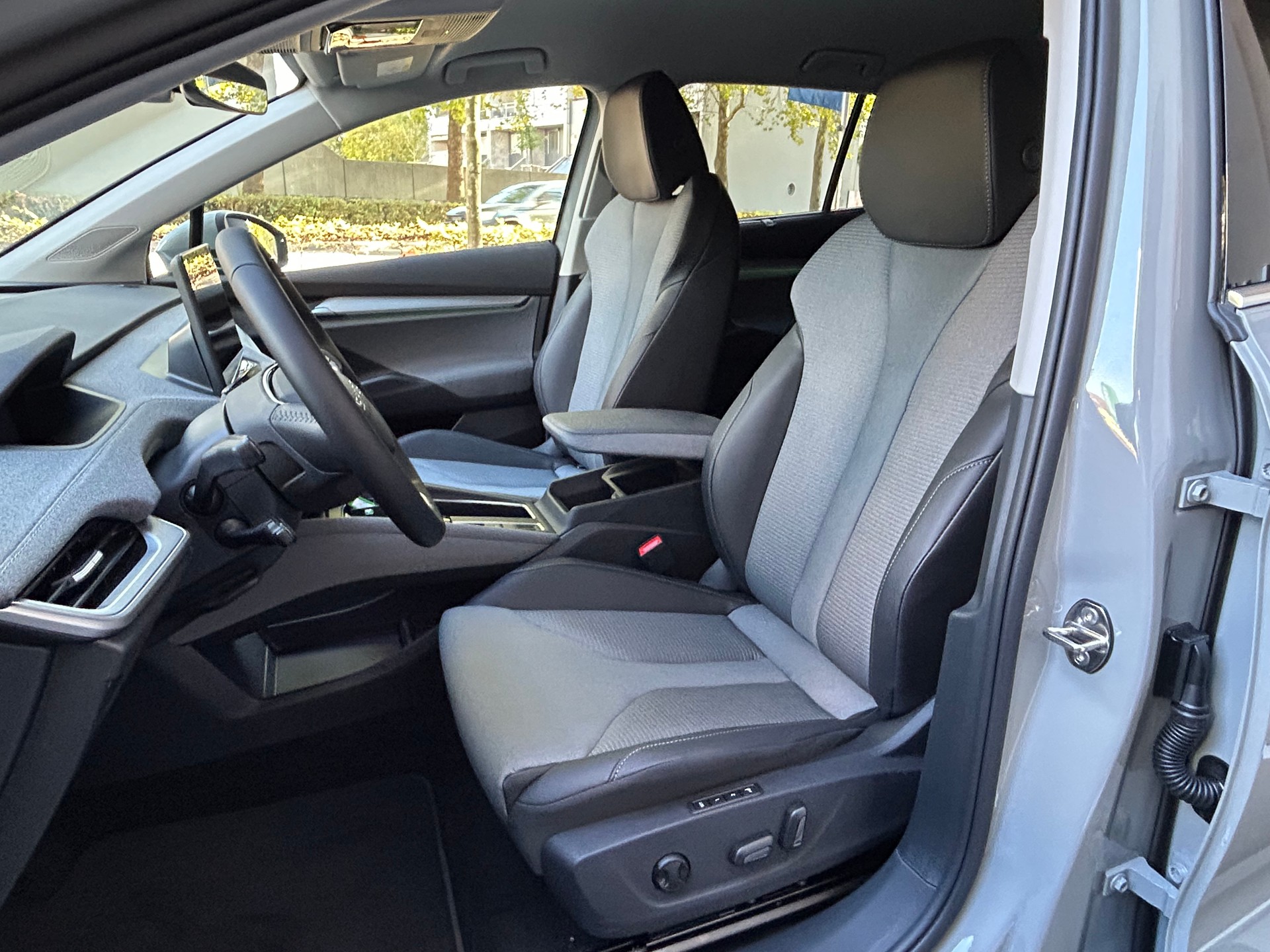 SKODA Enyaq 85x Dynamic 4x4-image-9