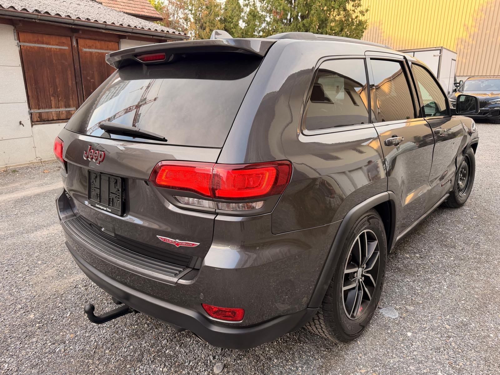 JEEP Grand Cherokee 3.0 CRD Trailhawk Automatic-image-3