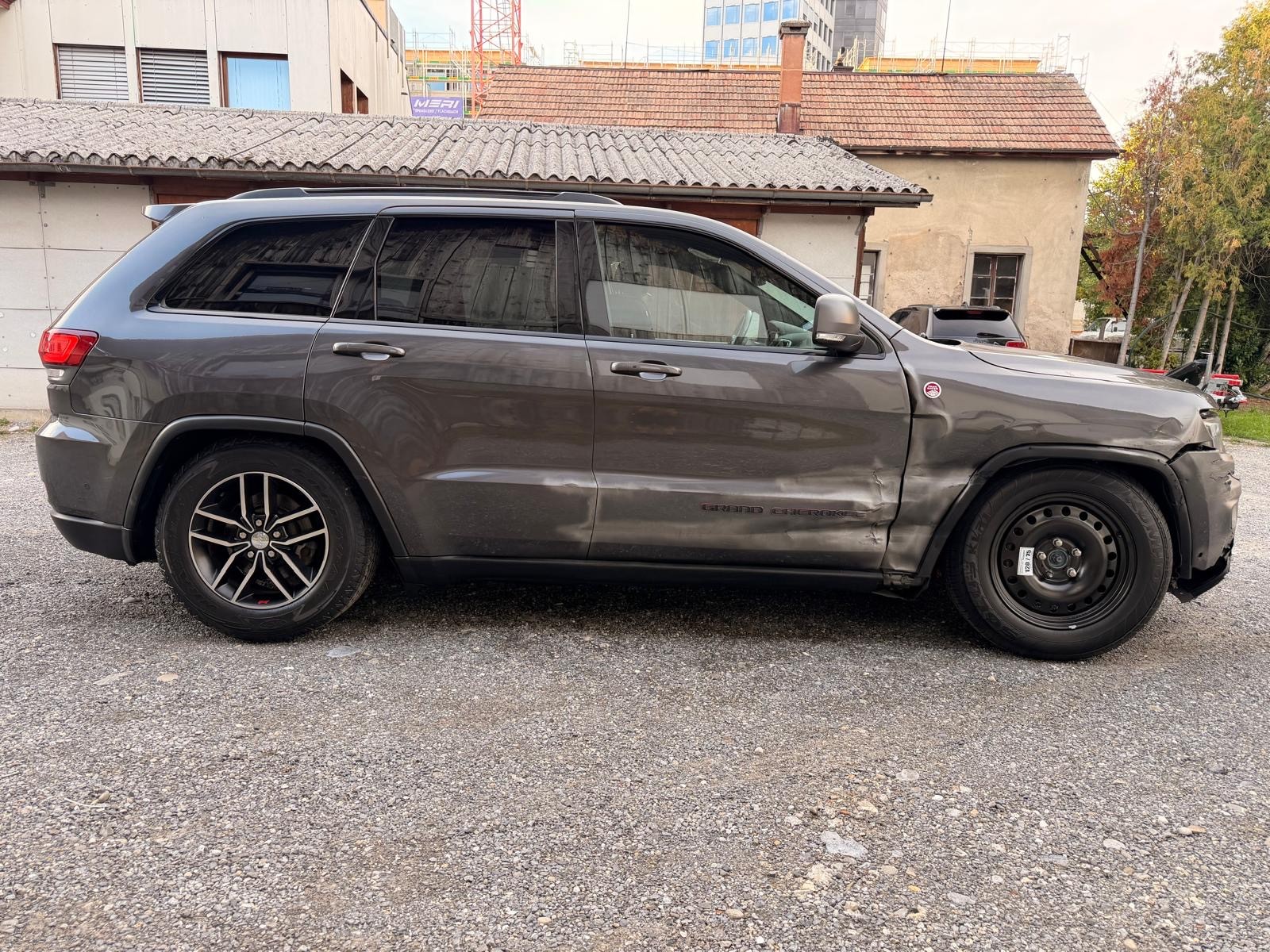JEEP Grand Cherokee 3.0 CRD Trailhawk Automatic-image-4