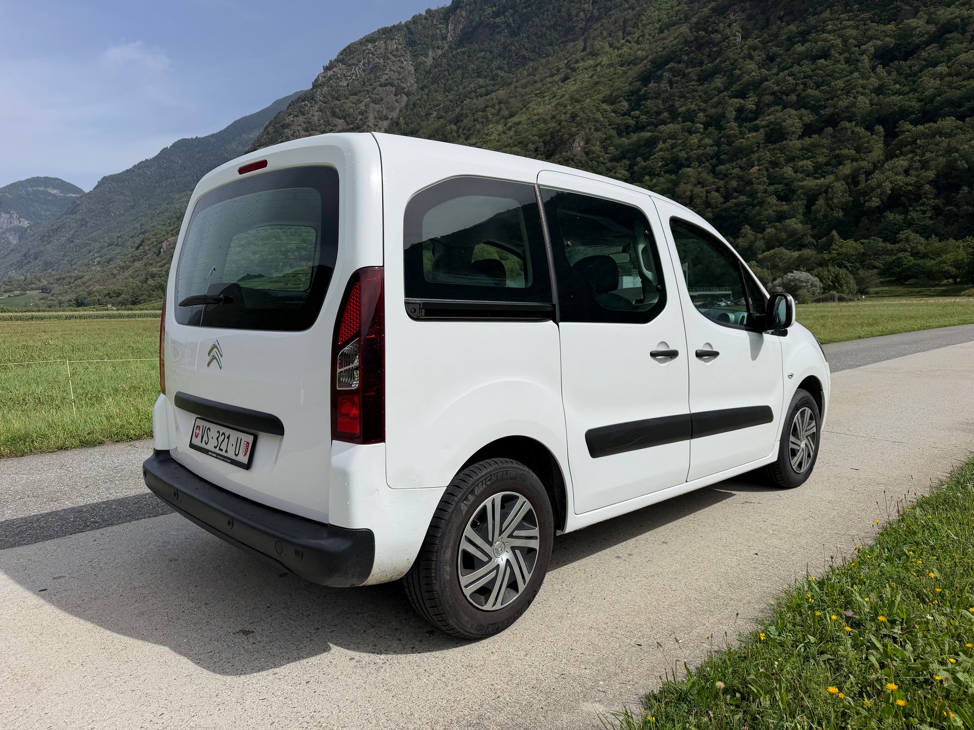 CITROEN Berlingo 1.6 16V XTR-image-1