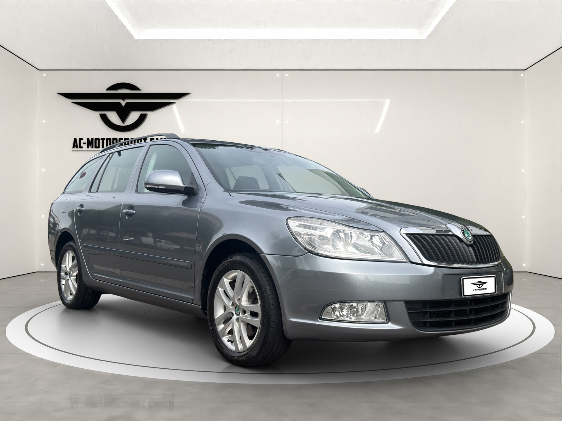 SKODA Octavia Combi 2.0 TDI Elegance 4x4 DSG-image-3